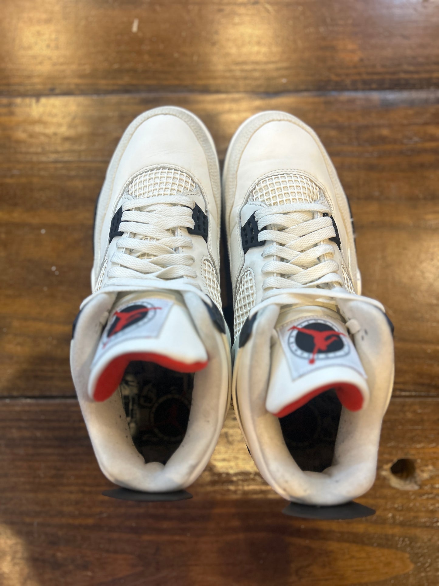 Jordan 4 Retro OG Flight Club PRE-OWNED