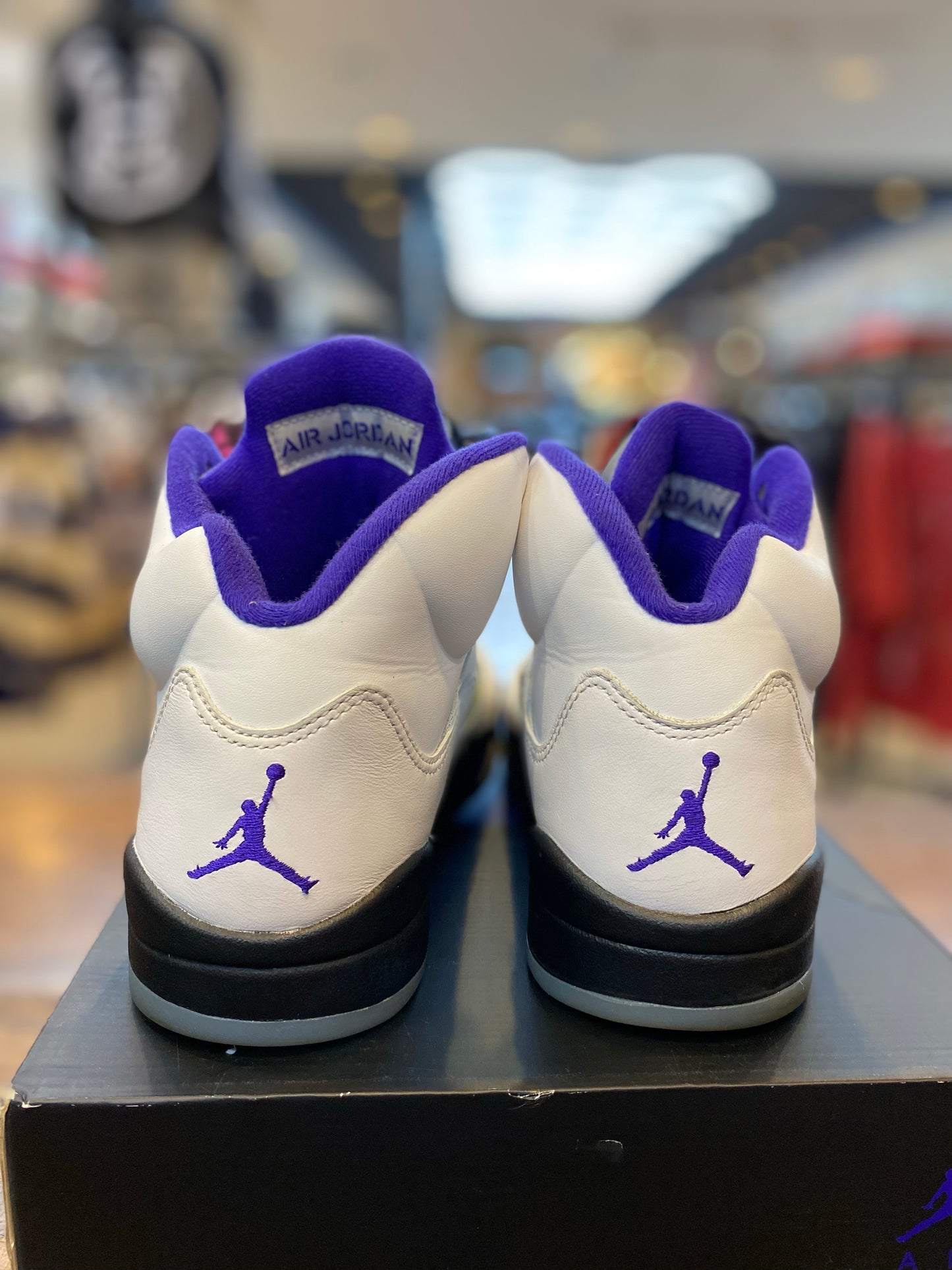 Jordan 5 Retro Dark Concord PRE-OWNED
