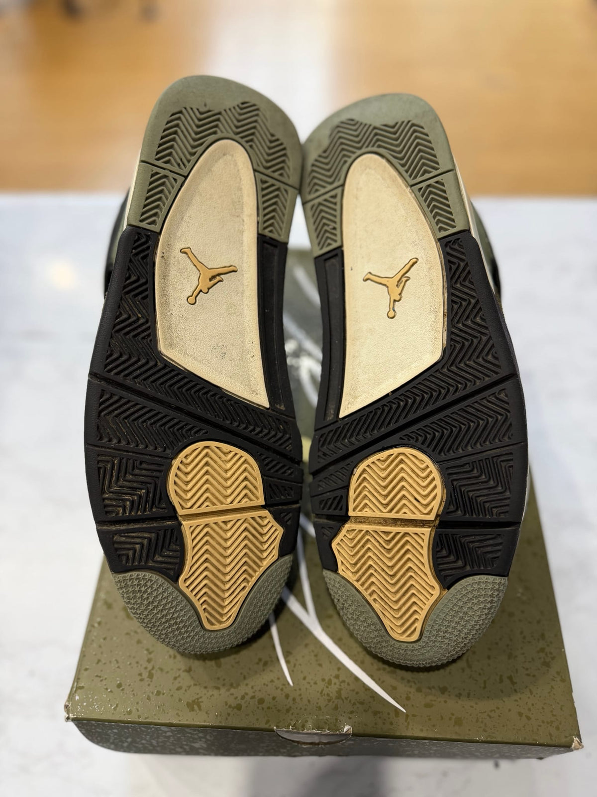 Jordan 4 Retro SE Craft Medium Olive PRE-OWNED