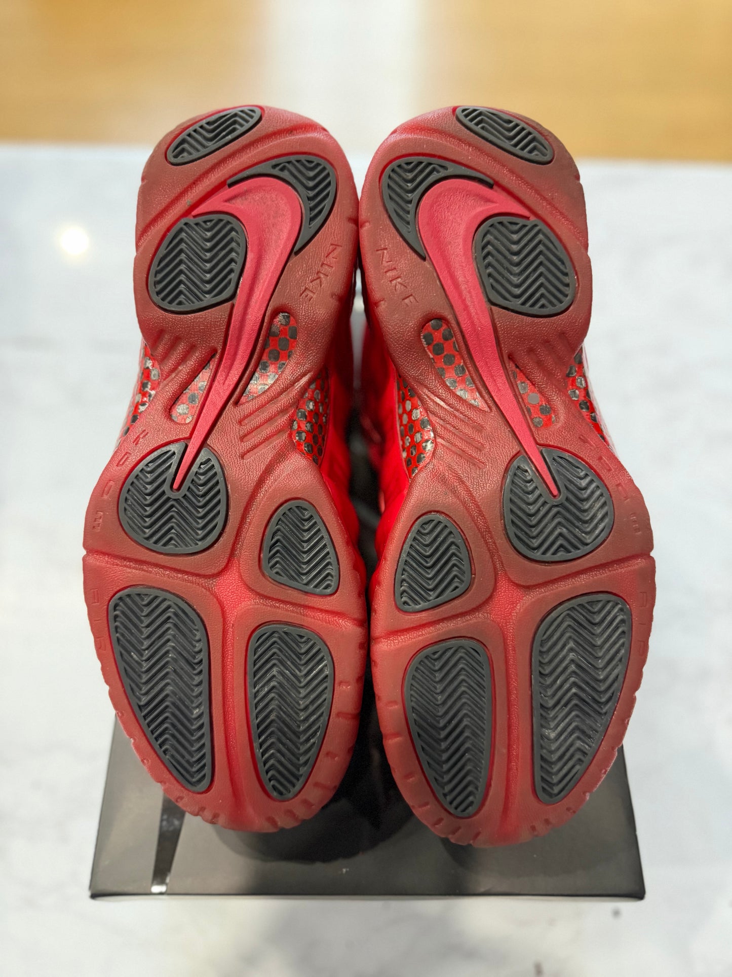 Nike Air Foamposite Pro Red October (2026) PRE-OWNED