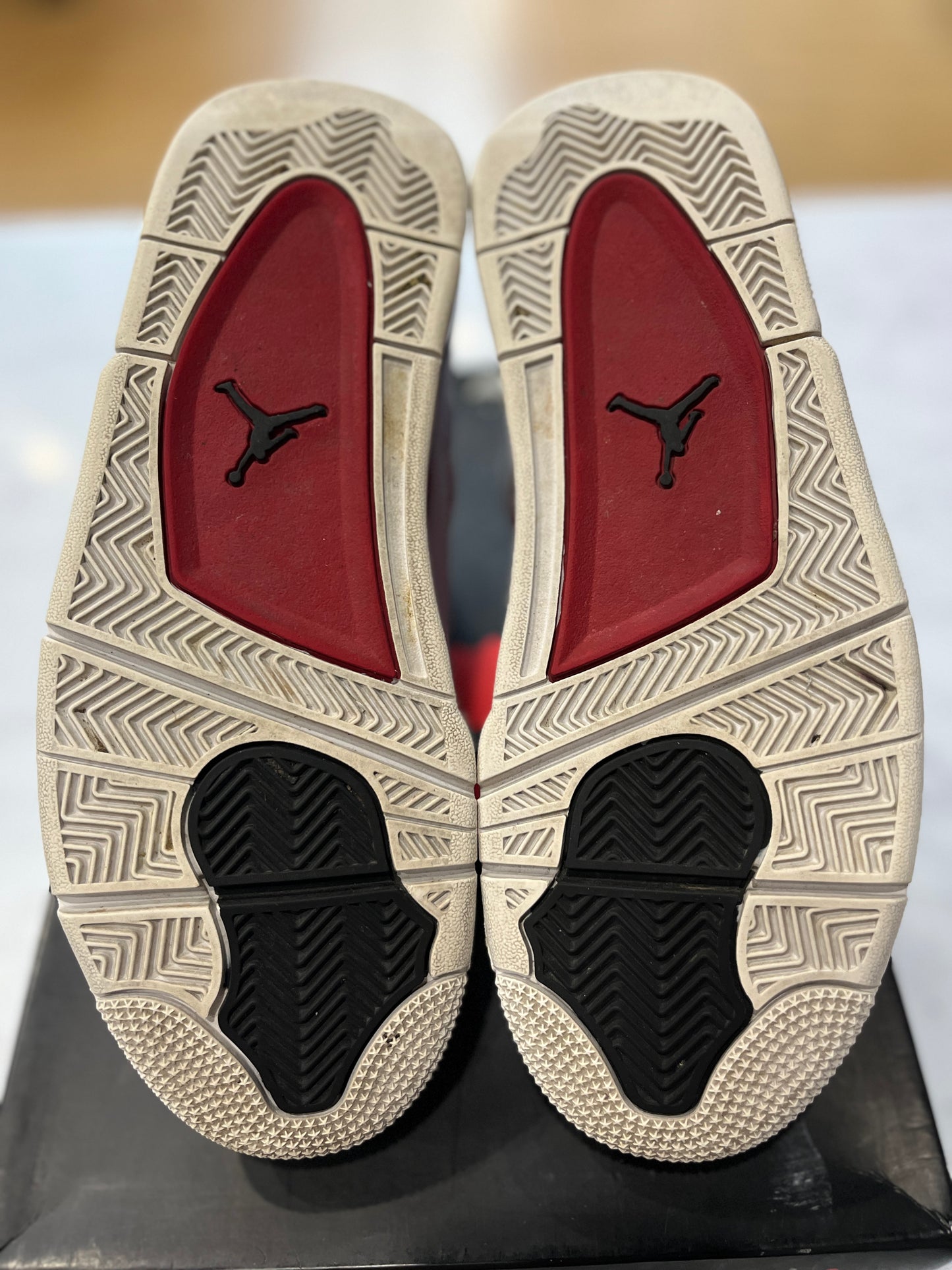 Jordan 4 Retro Alternate 89 PRE-OWNED