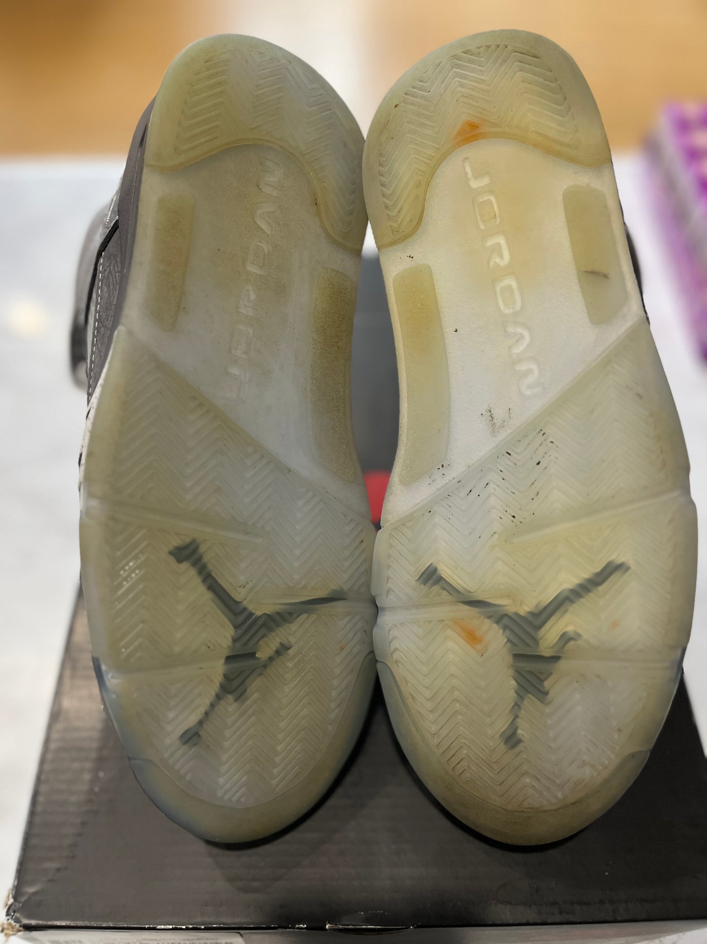 Jordan 5 Retro Wolf Grey (2026) PRE-OWNED