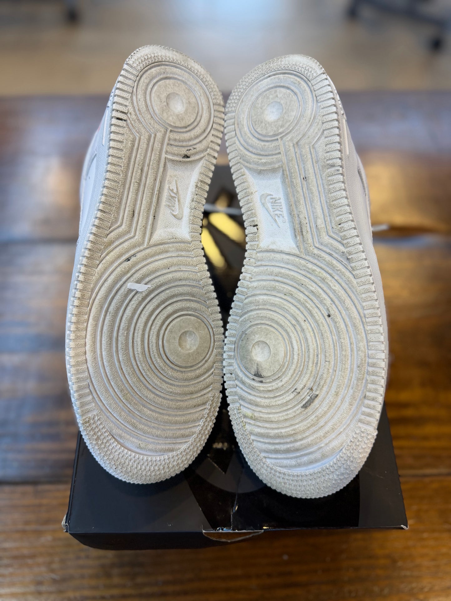 Nike Air Force 1 Low Supreme White PRE-OWNED
