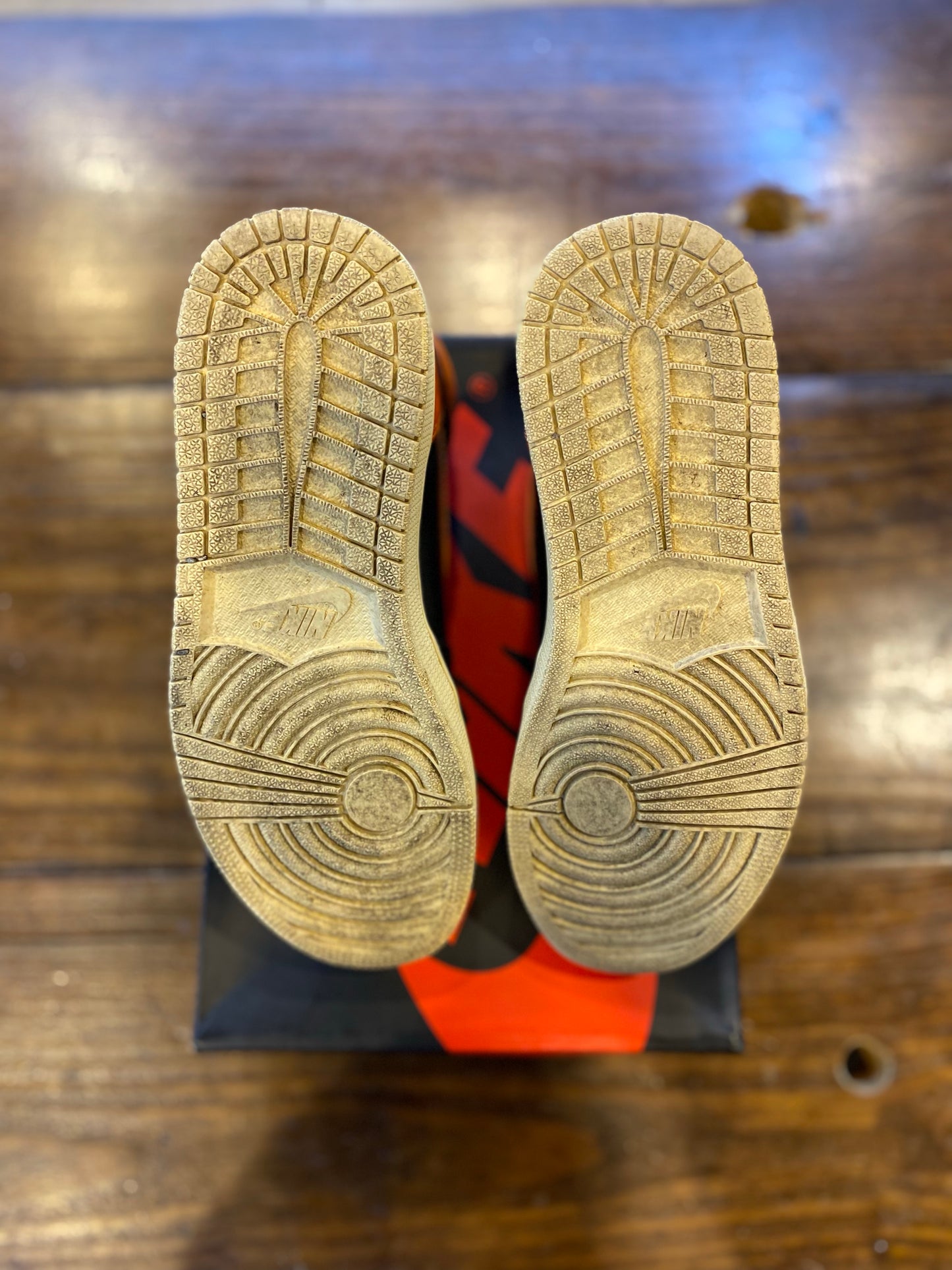 Jordan 1 Retro High Shattered Backboard 3.0 PRE-OWNED