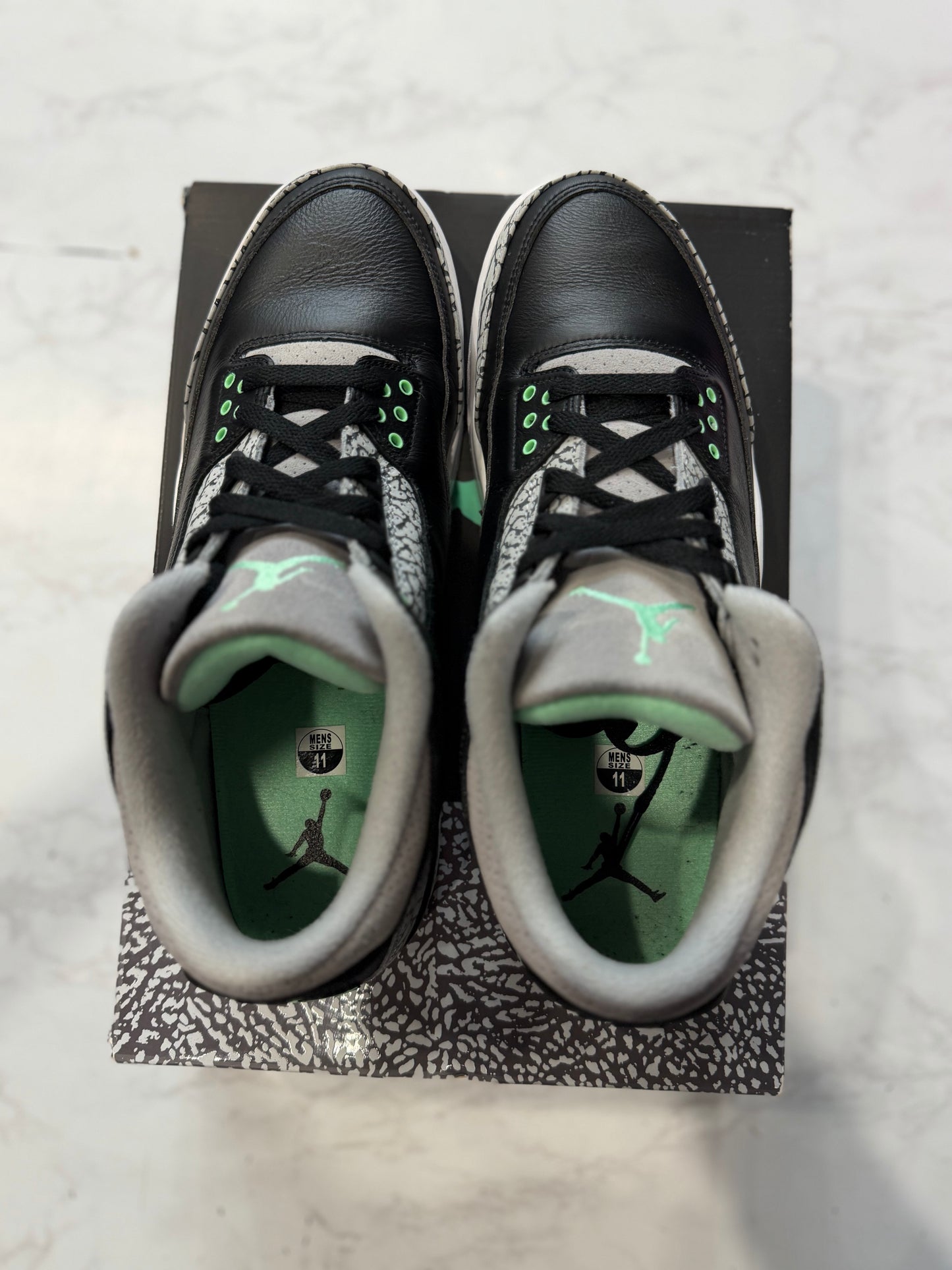 Jordan 3 Retro Green Glow PRE-OWNED