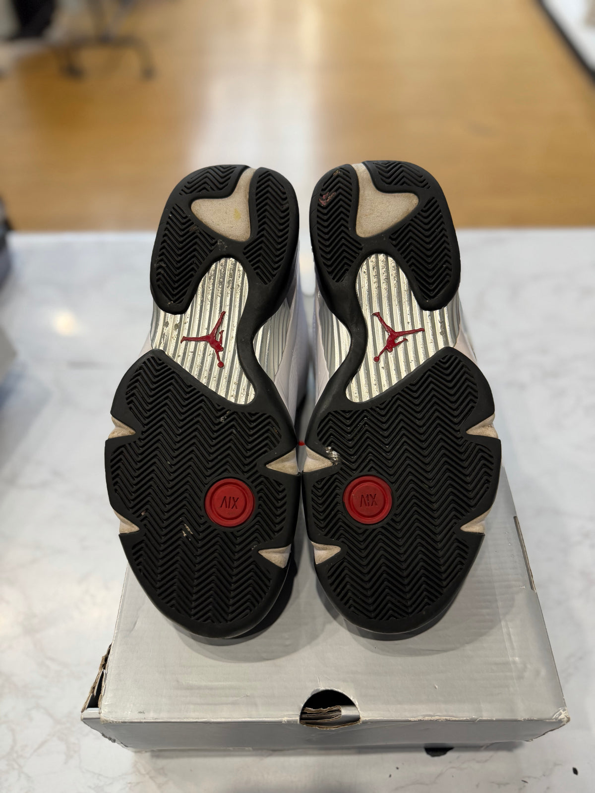 Jordan 14 Retro Black Toe (2024) PRE-OWNED