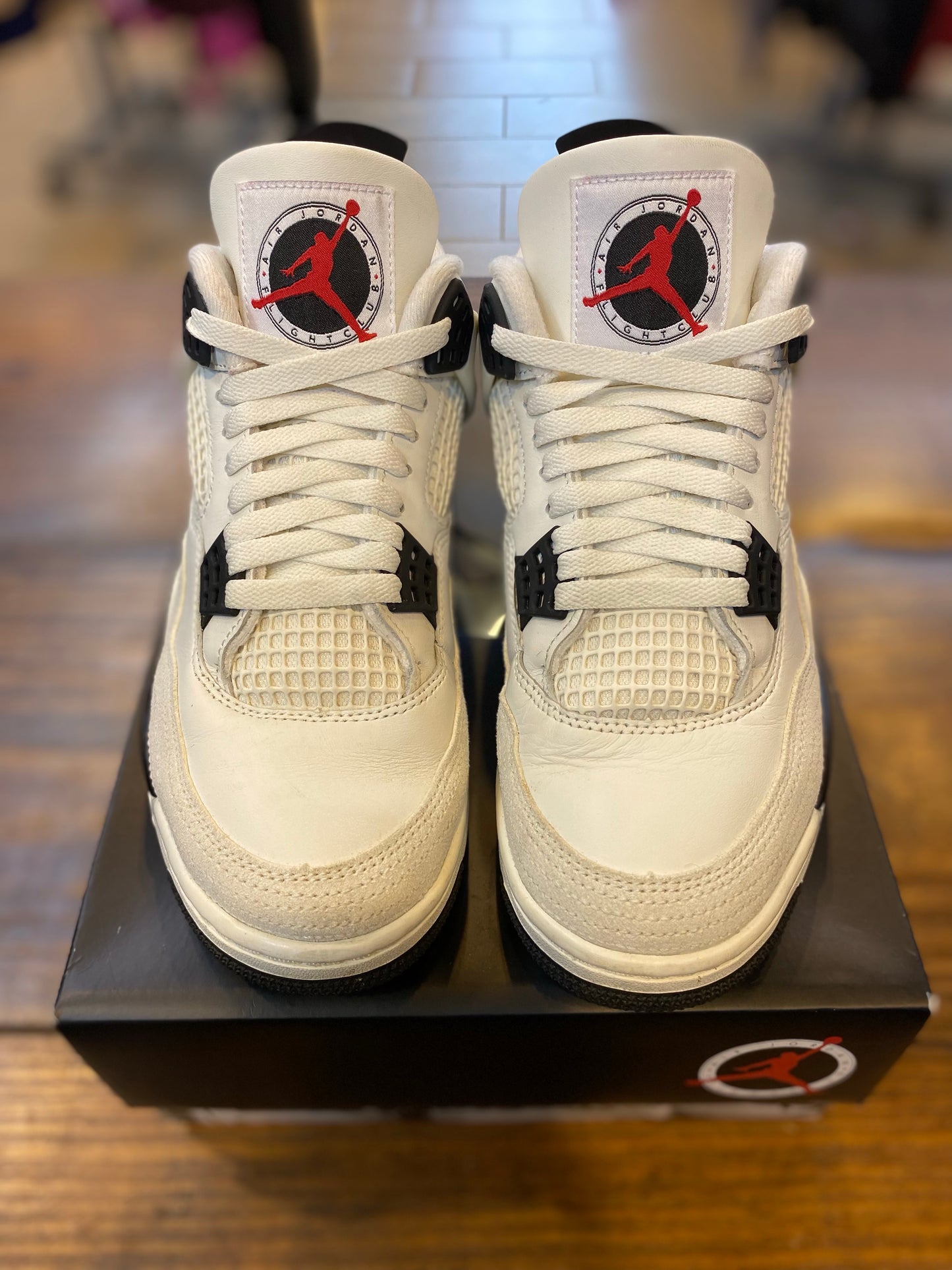 Jordan 4 Retro OG Flight Club PRE-OWNED