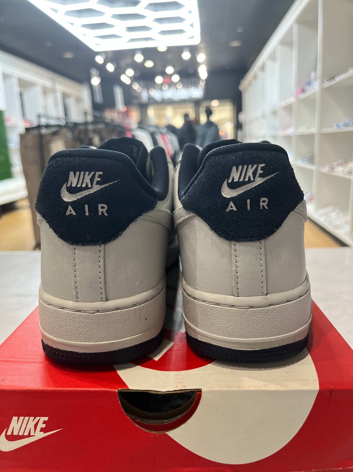 Nike Air Force 1 Low '07 LV8 Photon Dust Obsidian PRE-OWNED