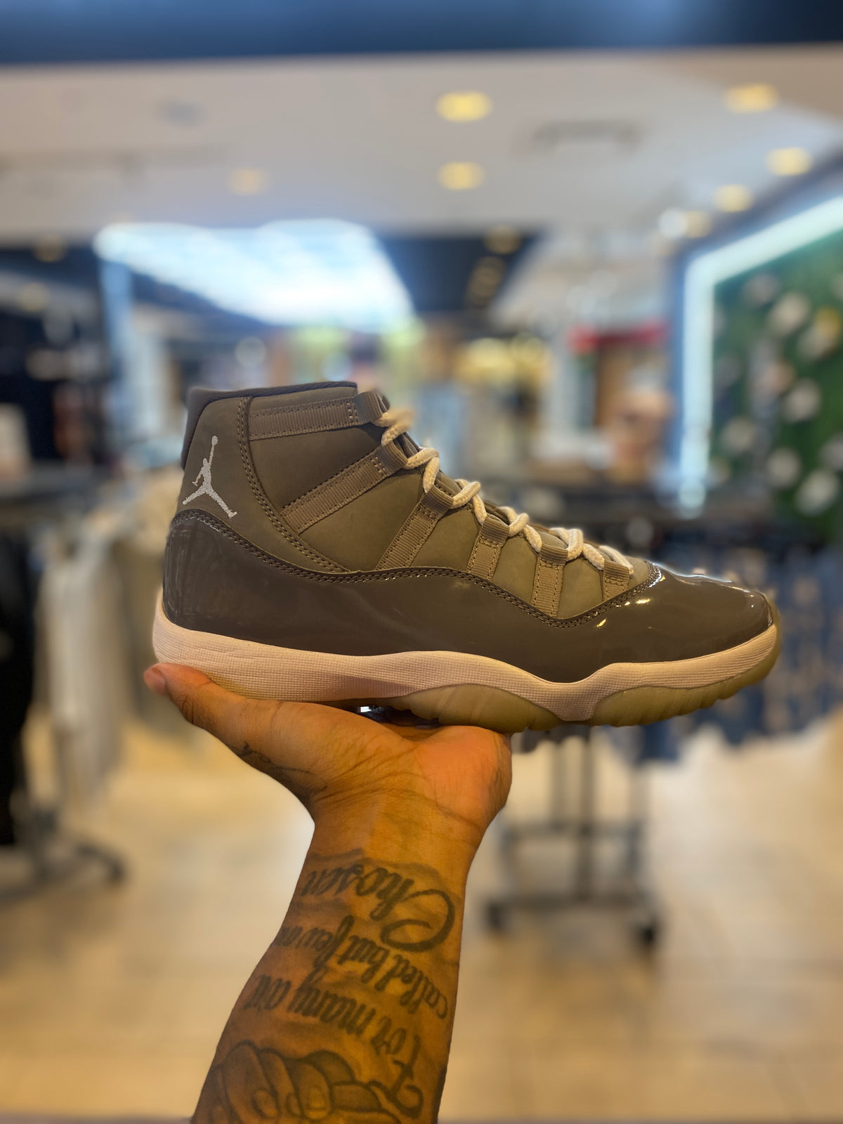 Jordan 11 Retro Cool Grey (2021) PRE-OWNED