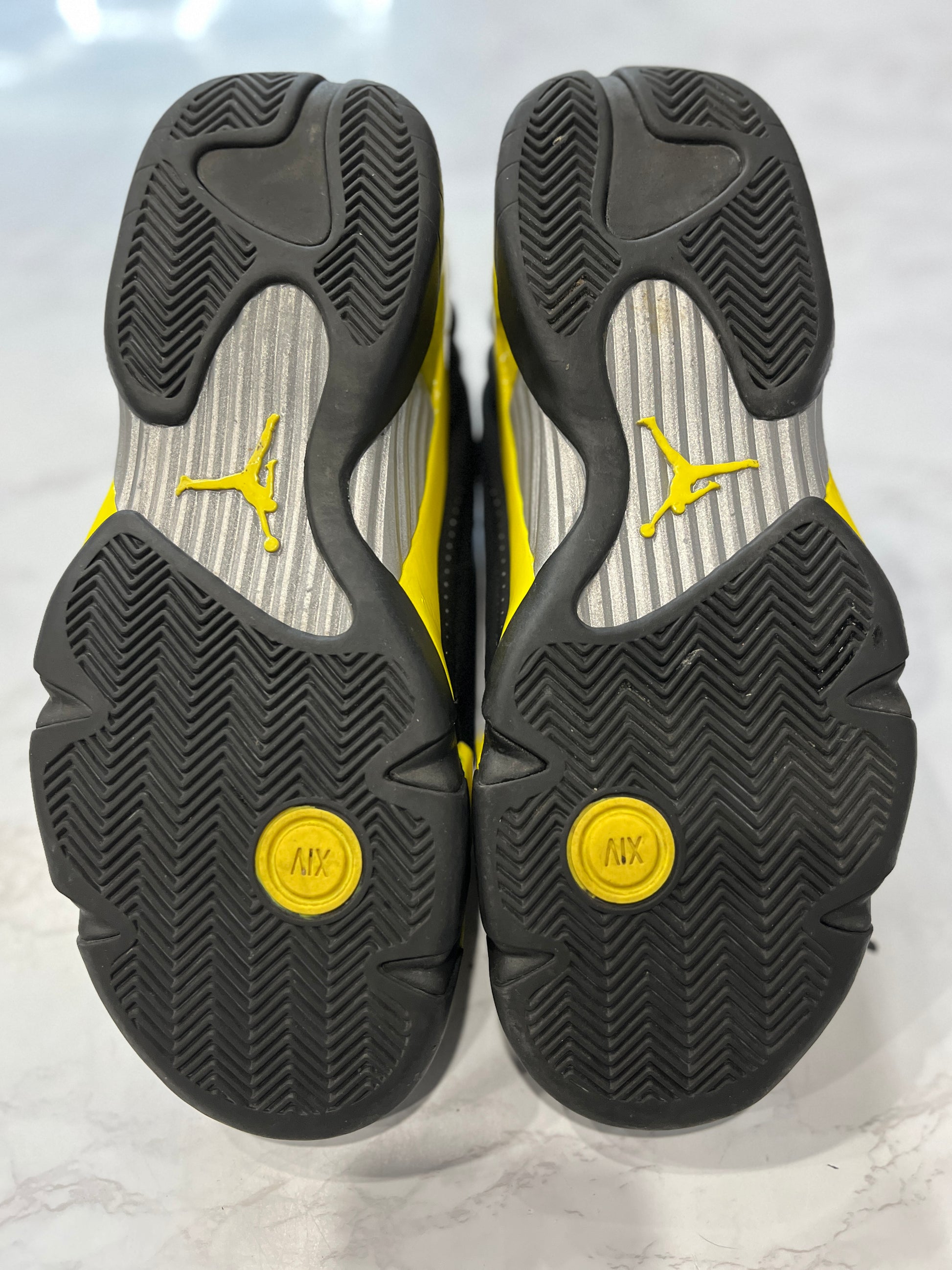 Jordan 14 Retro Thunder PRE-OWNED