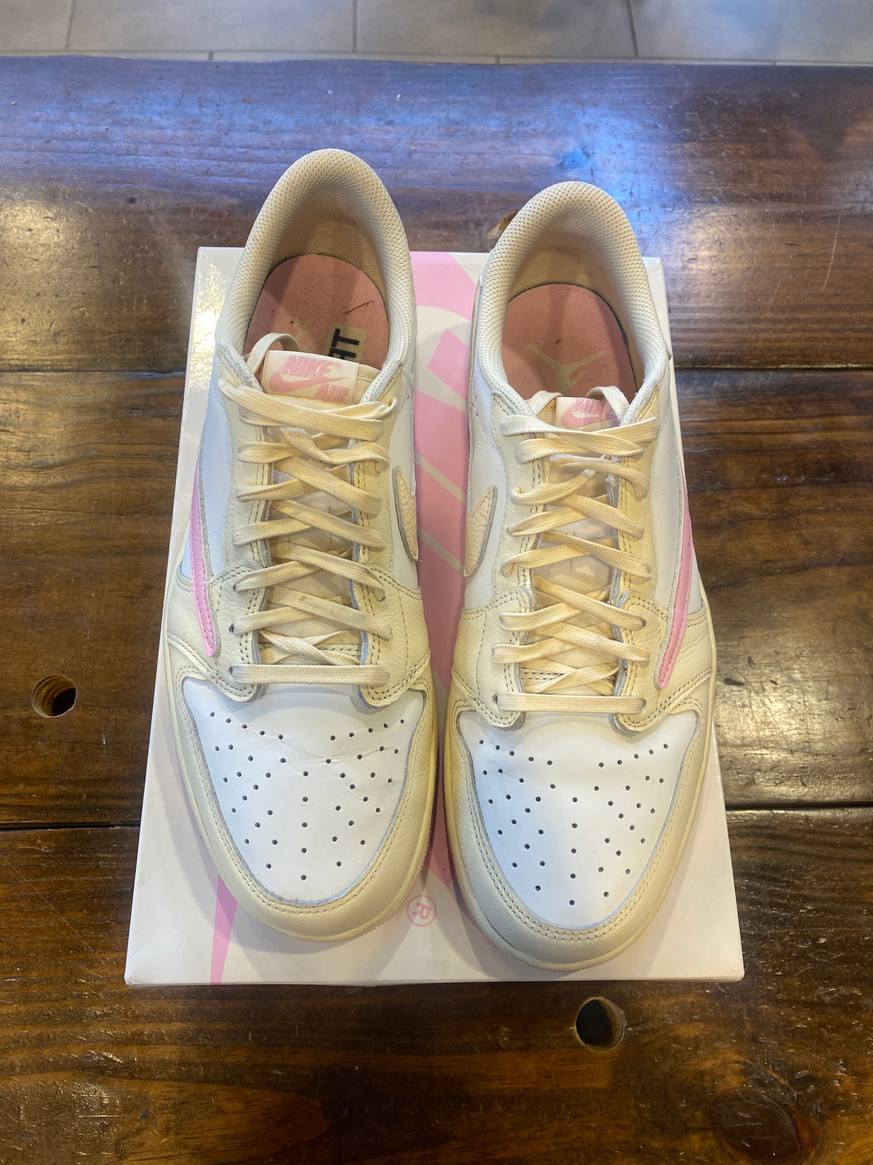 Jordan 1 Retro Low OG SP Travis Scott Shy Pink PRE-OWNED