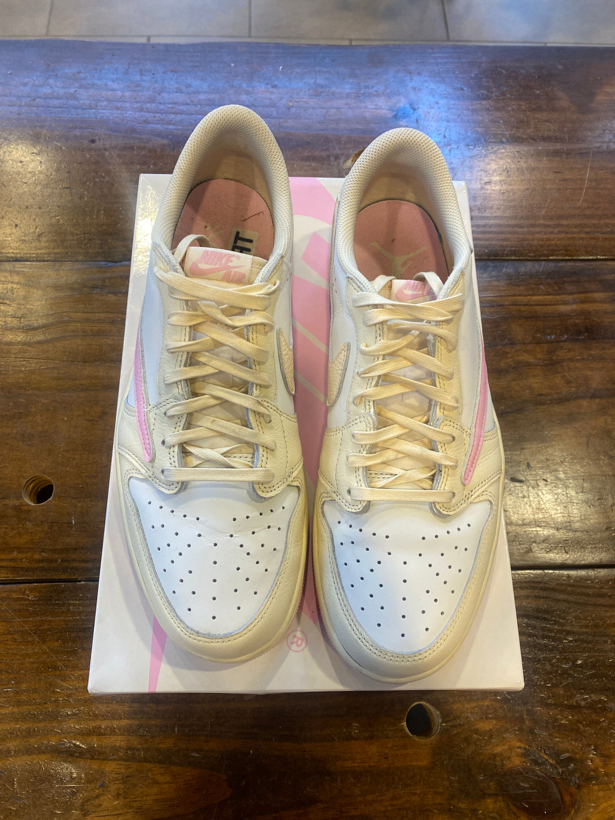 Jordan 1 Retro Low OG SP Travis Scott Shy Pink PRE-OWNED