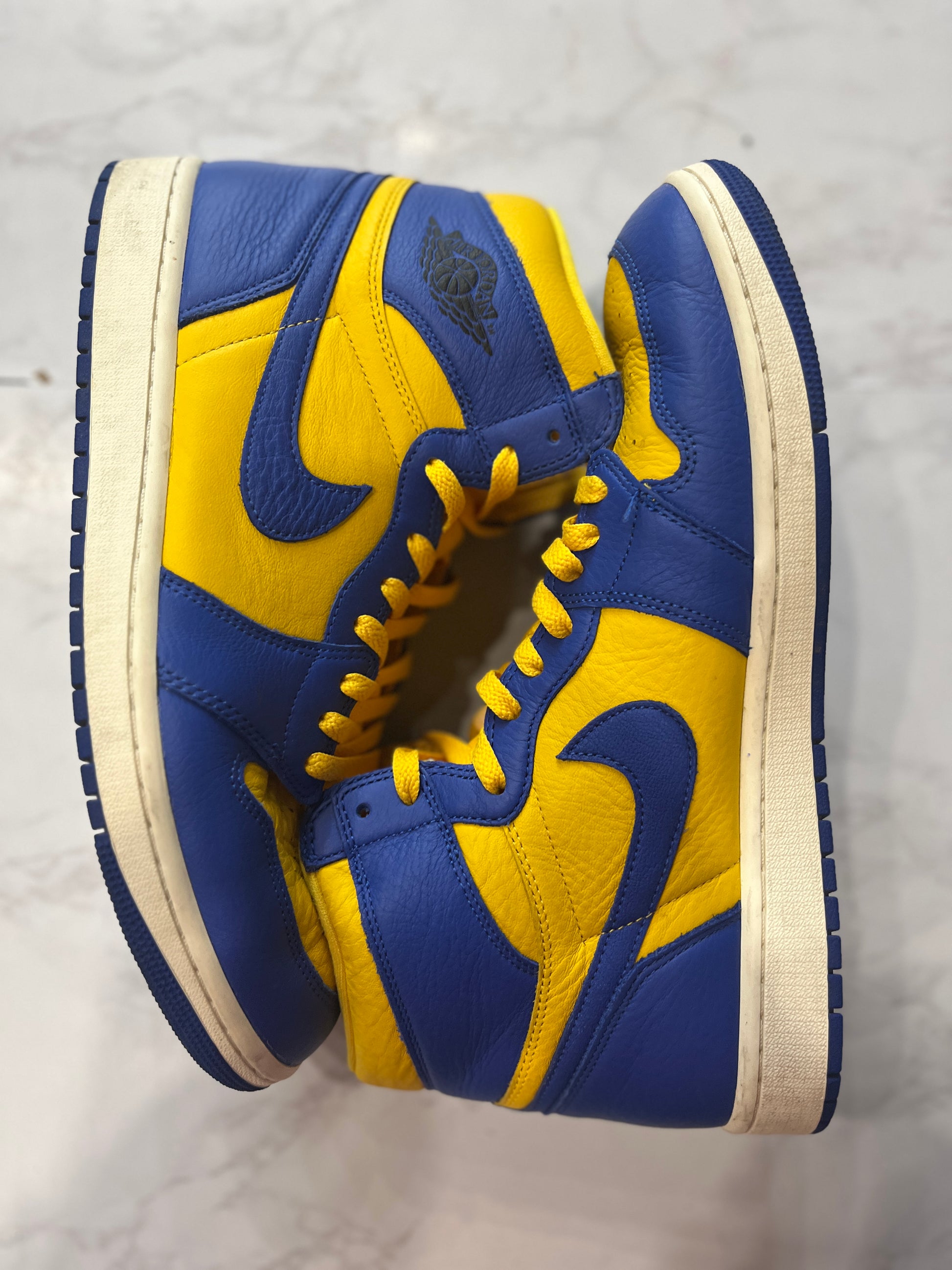 Jordan 1 Retro High OG Reverse Laney (Women's) PRE-OWNED