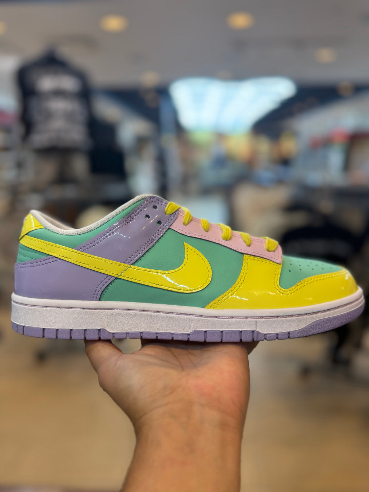 Nike Dunk Low Easter (2026) PRE-OWNED