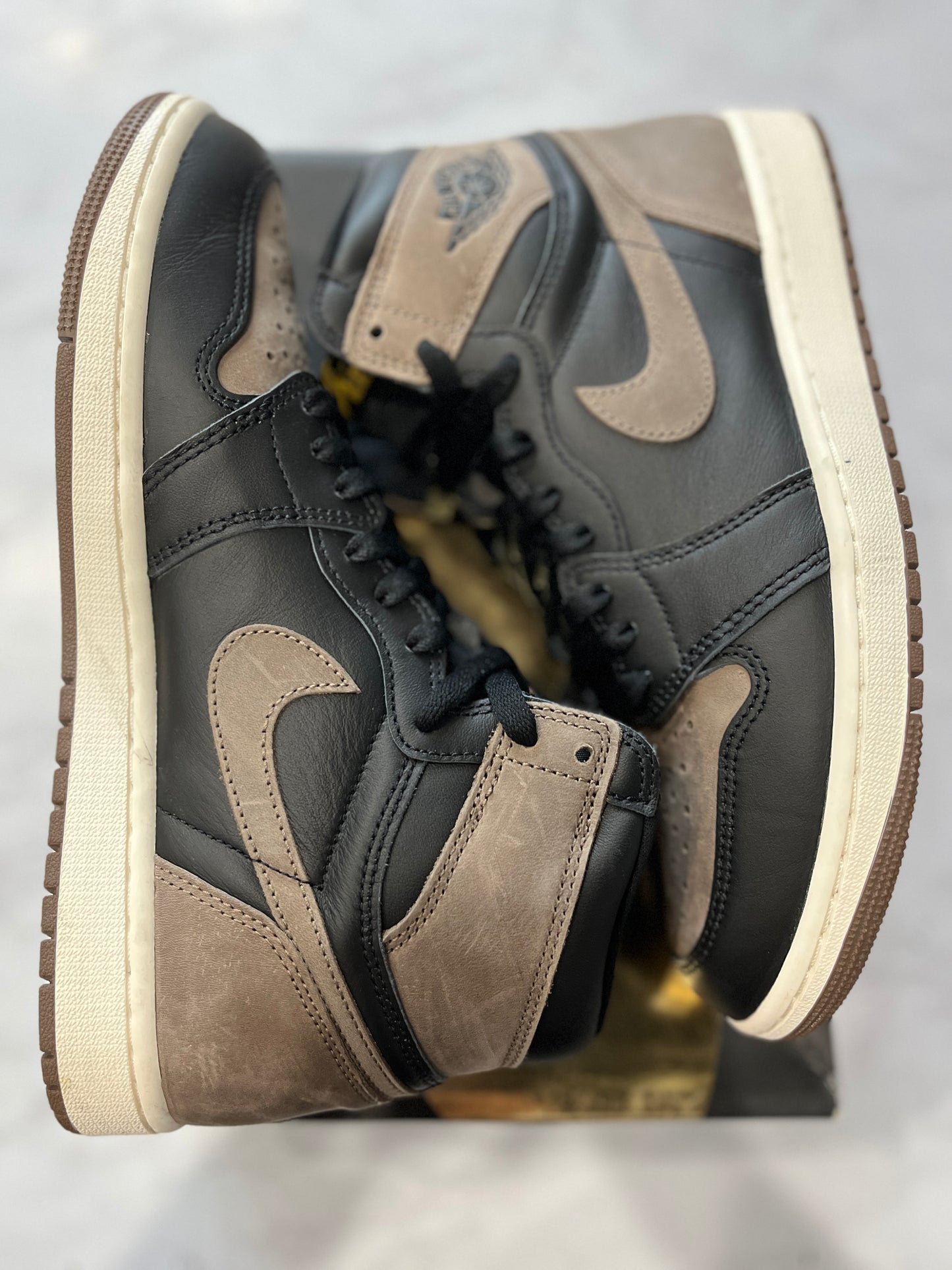 Jordan 1 Retro High OG Palomino PRE-OWNED