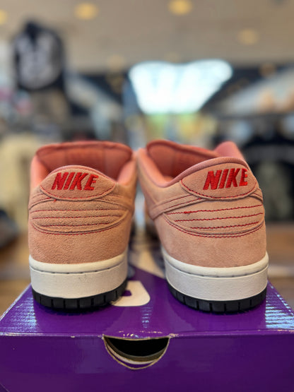 Nike SB Dunk Low Pink Pig PRE-OWNED