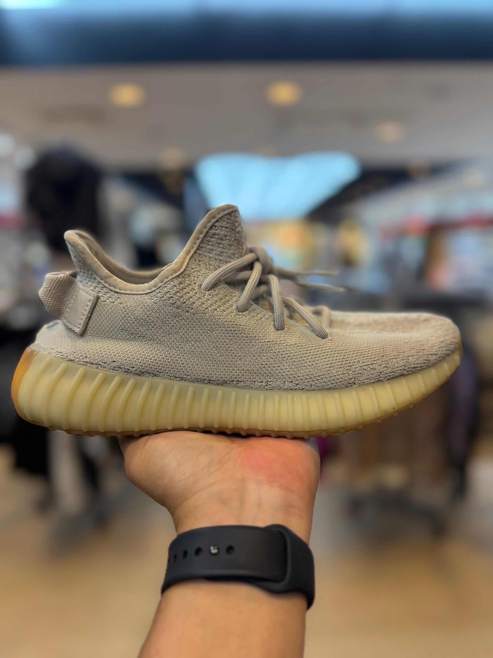 adidas Yeezy Boost 350 V2 Sesame - PRE-OWNED