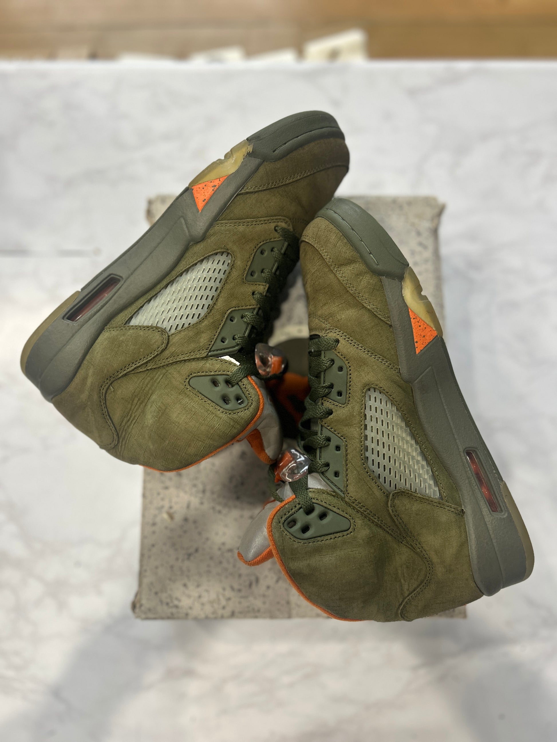 Jordan 5 Retro Olive (2024) PRE-OWNED