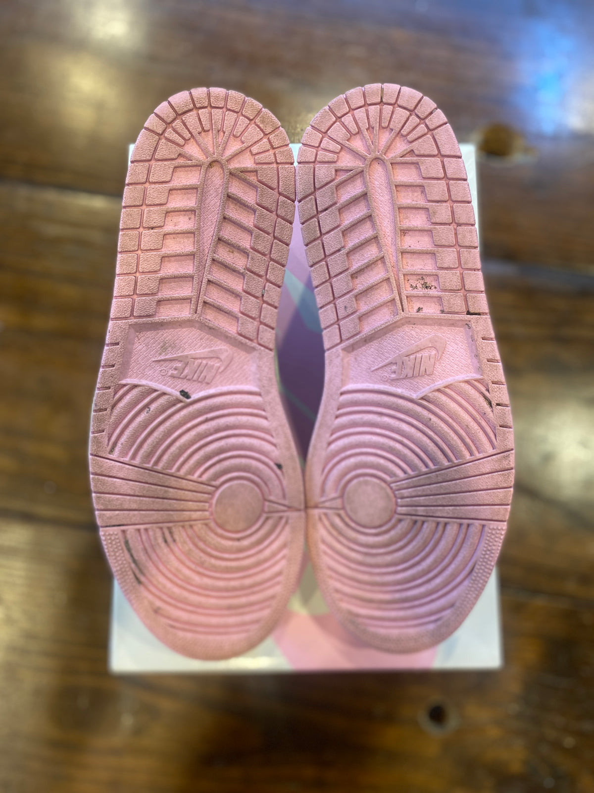 Jordan 1 Retro Low OG SP Travis Scott Shy Pink PRE-OWNED