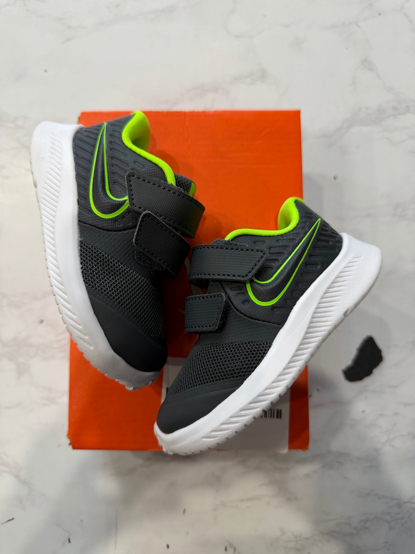 Nike Star Runner 2 TDV Sneakers Toddler PRE-OWNED