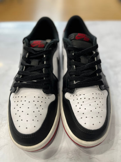 Jordan 1 Retro Low OG Black Toe (2023) PRE-OWNED