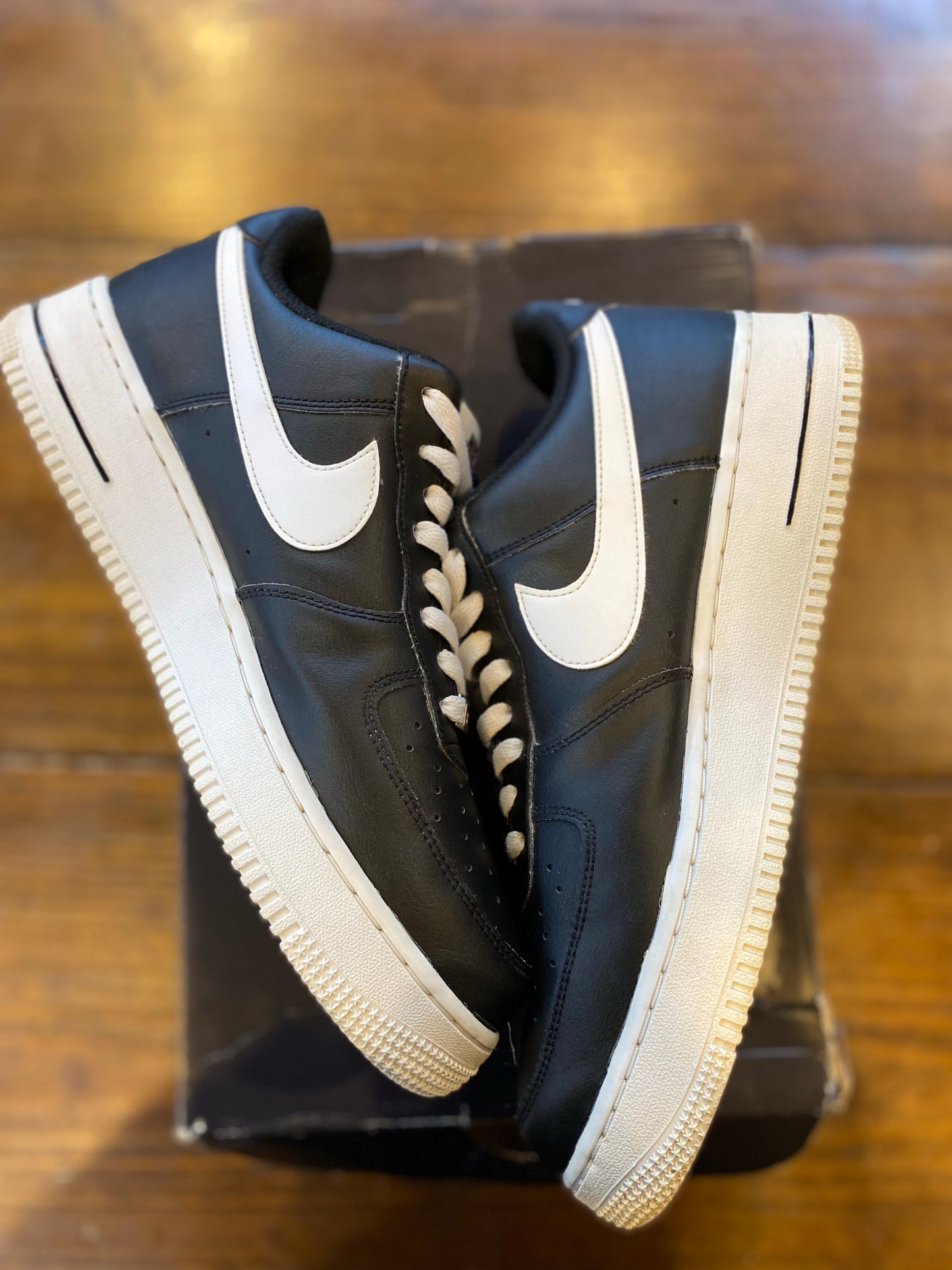 Nike Air Force 1 Low '07 Black White Swoosh  PRE-OWNED