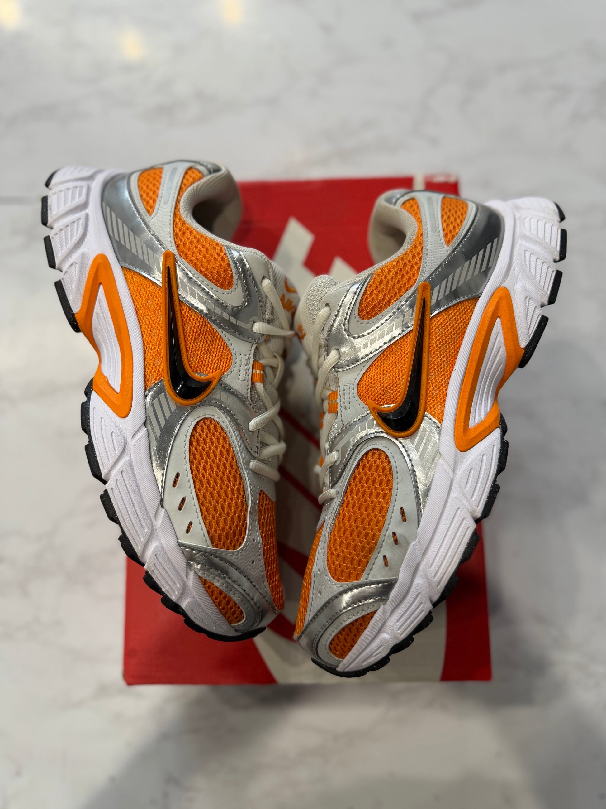 Nike V5 RNR Bright Ceramic PRE-OWNED