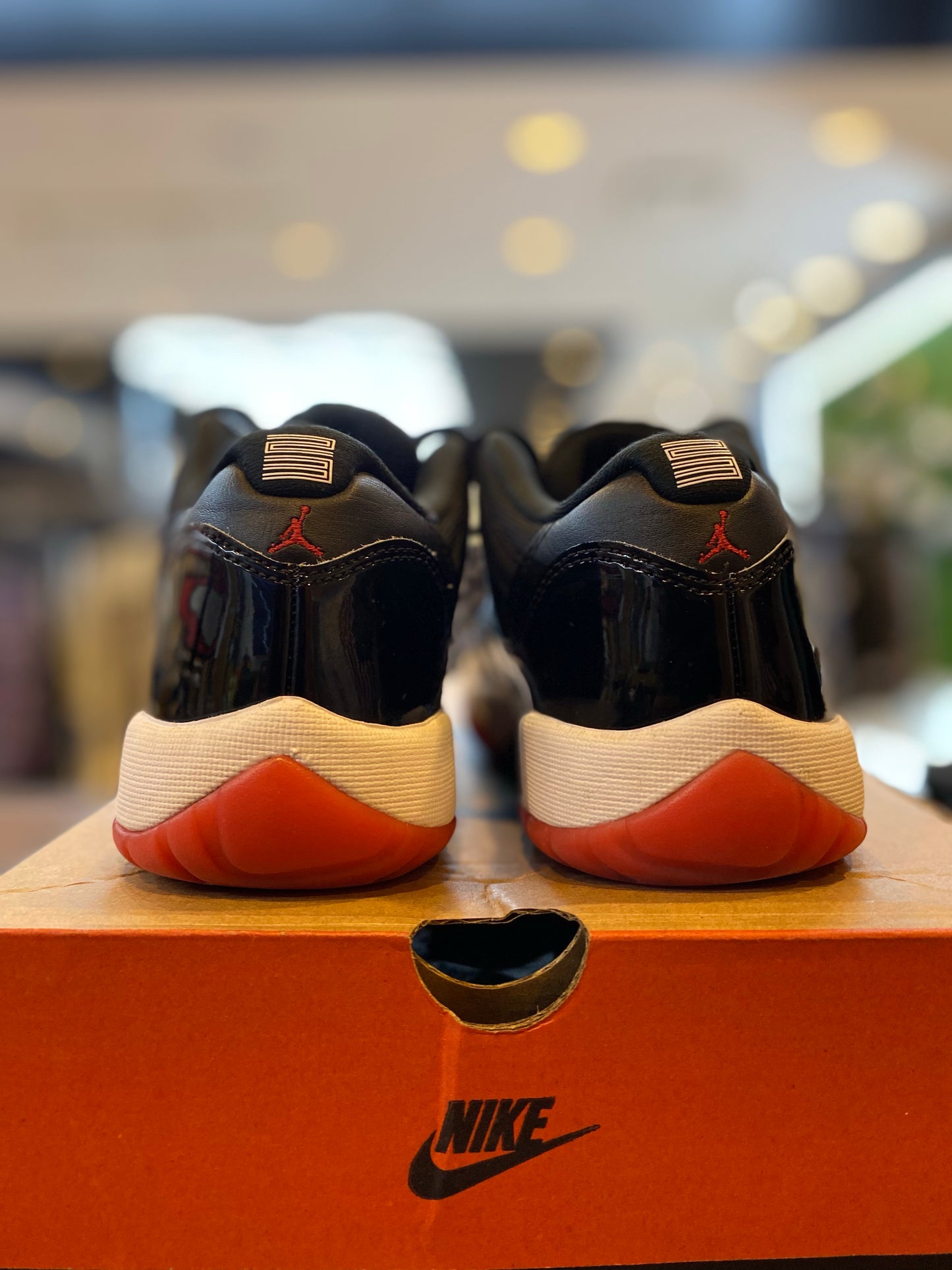 Jordan 11 Retro Low Bred (GS) (2025) PRE-OWNED