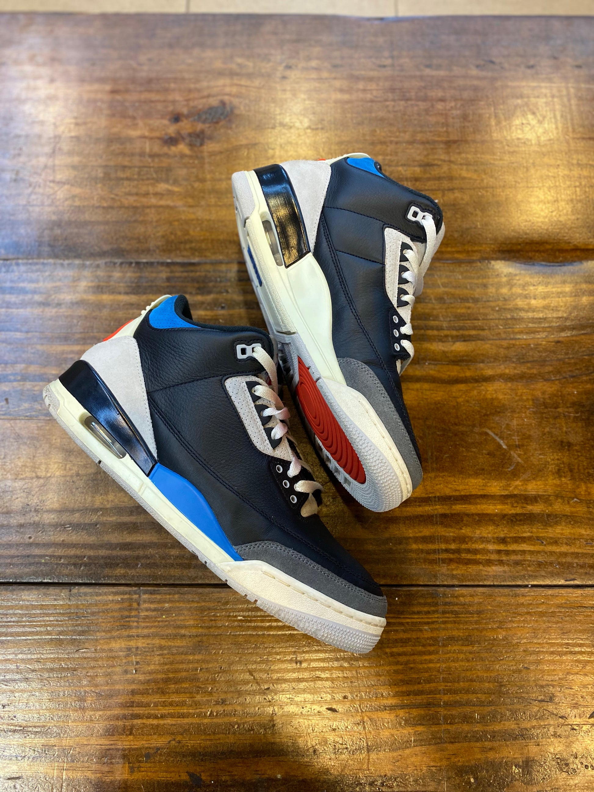Jordan 3 Retro OG Rare Air PRE-OWNED