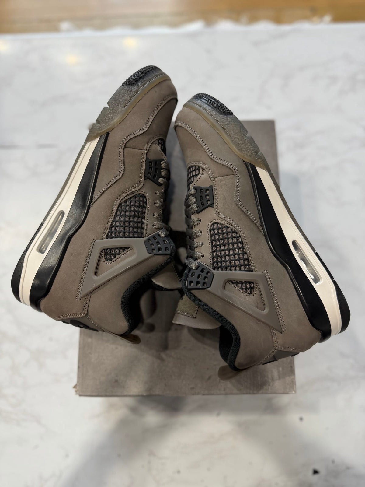 Jordan 4 Retro Cave Stone PRE-OWNED