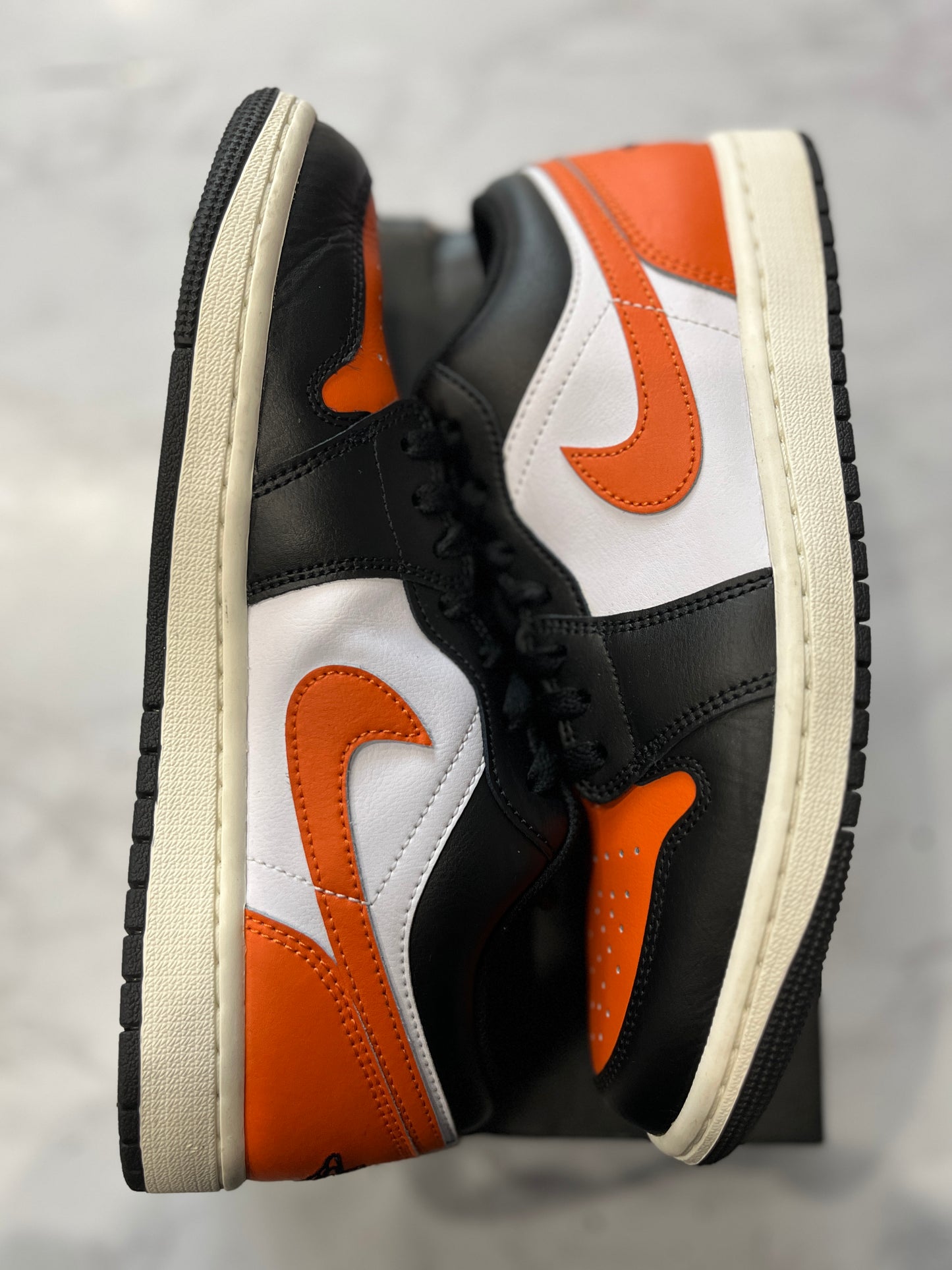 Jordan 1 Low Shattered Backboard Alternate PRE-OWNED