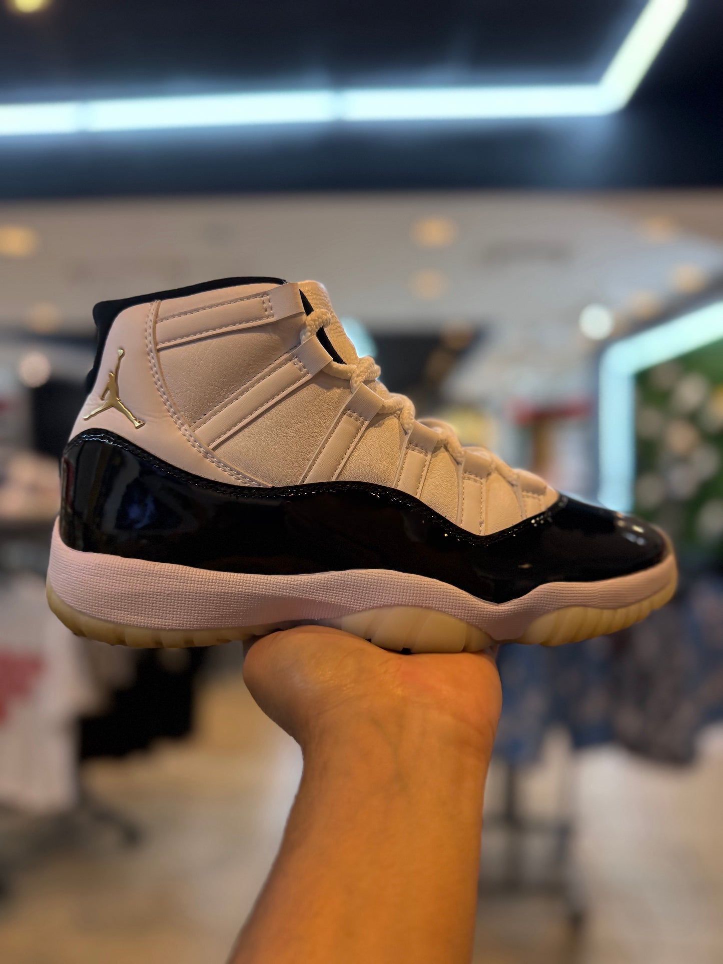 Jordan 11 Retro DMP Gratitude (2023) PRE-OWNED