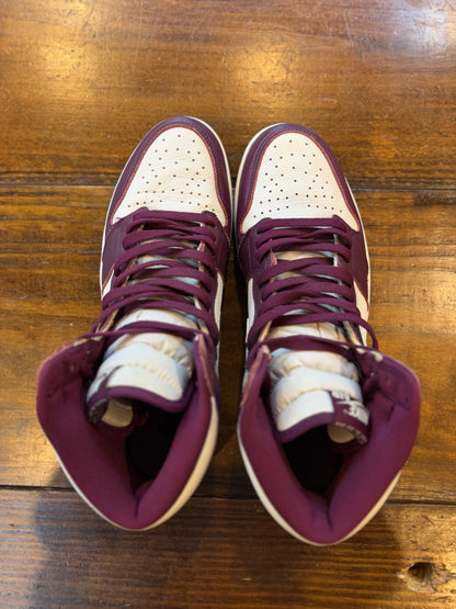 Jordan 1 Retro High OG Bordeaux PRE-OWNED