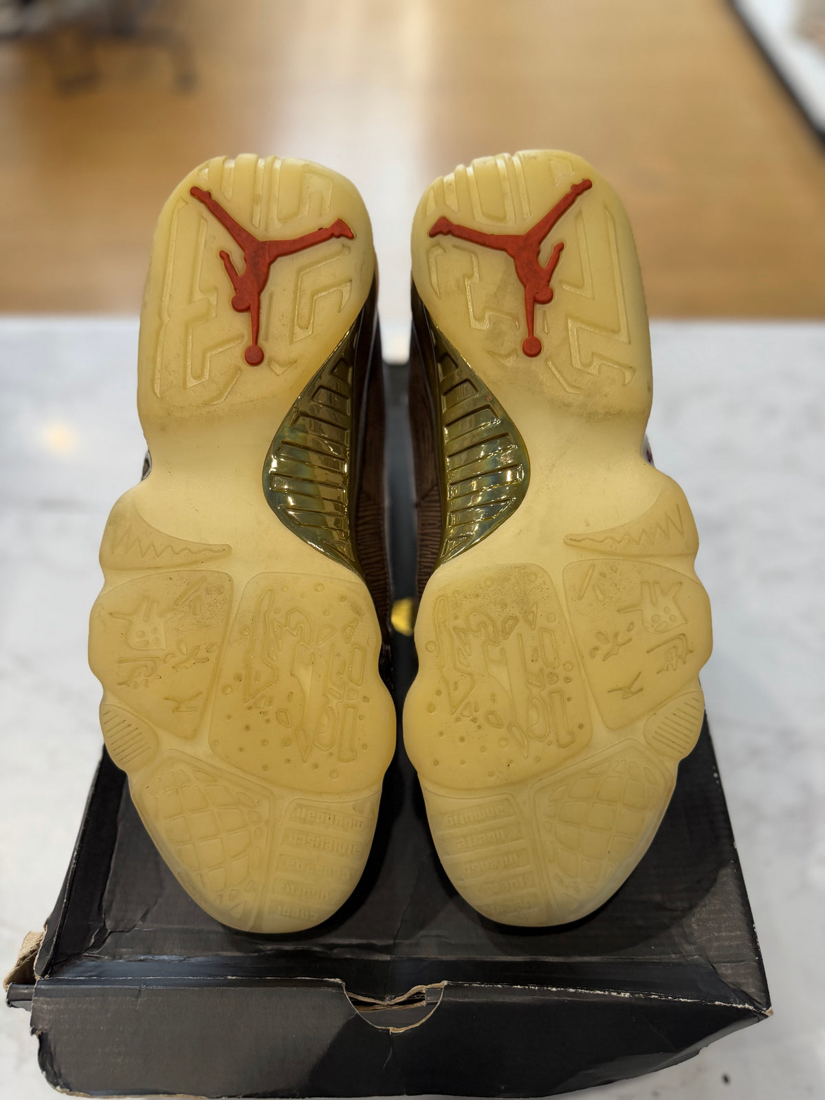 Jordan 9 Retro MOP Melo PRE-OWNED