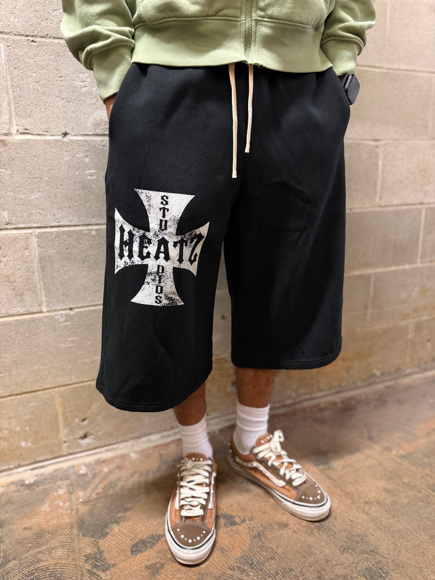 Heatz 3/4 Cross Shorts