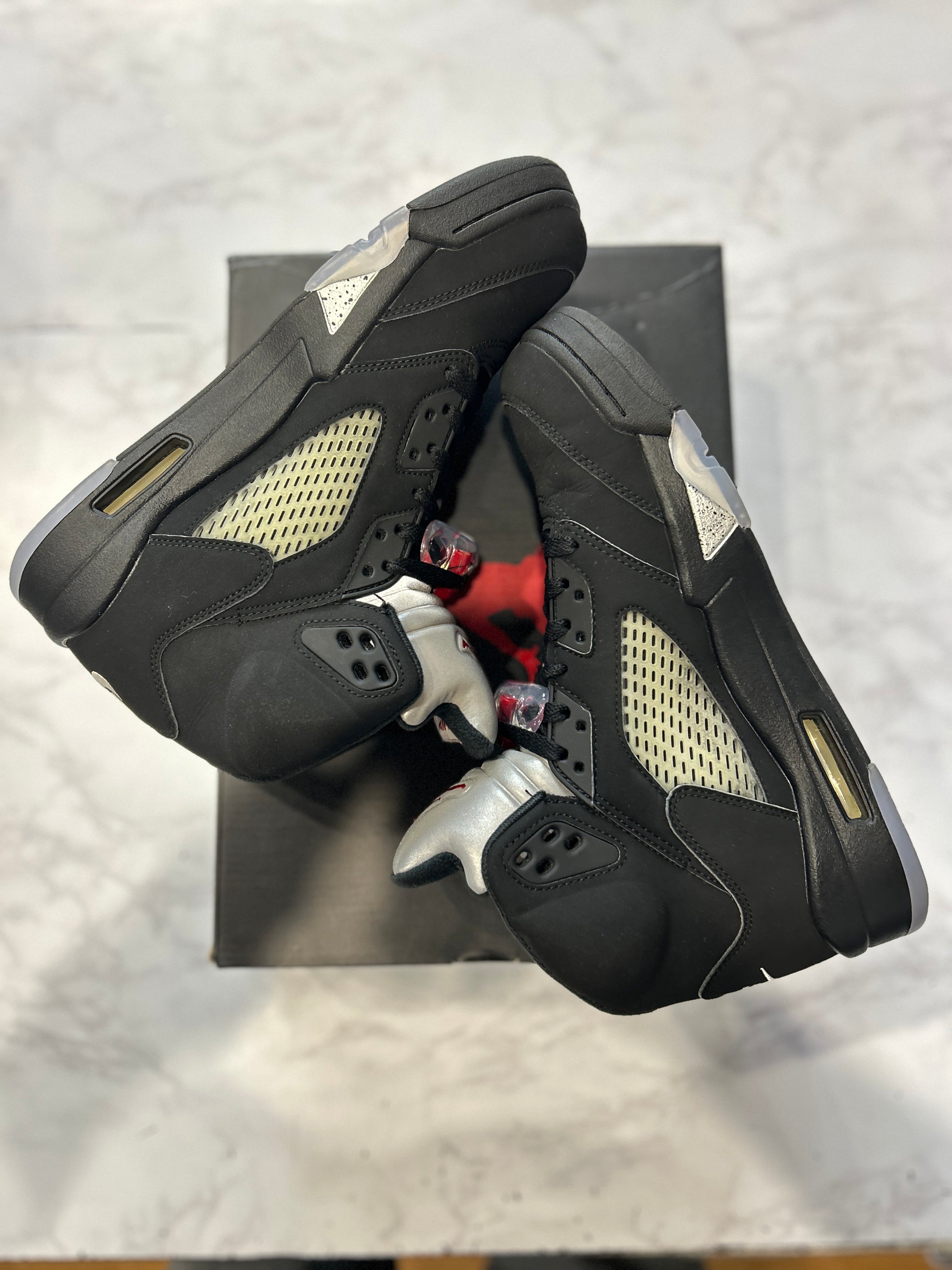 Jordan 5 Retro Black Metallic (2016) PRE-OWNED