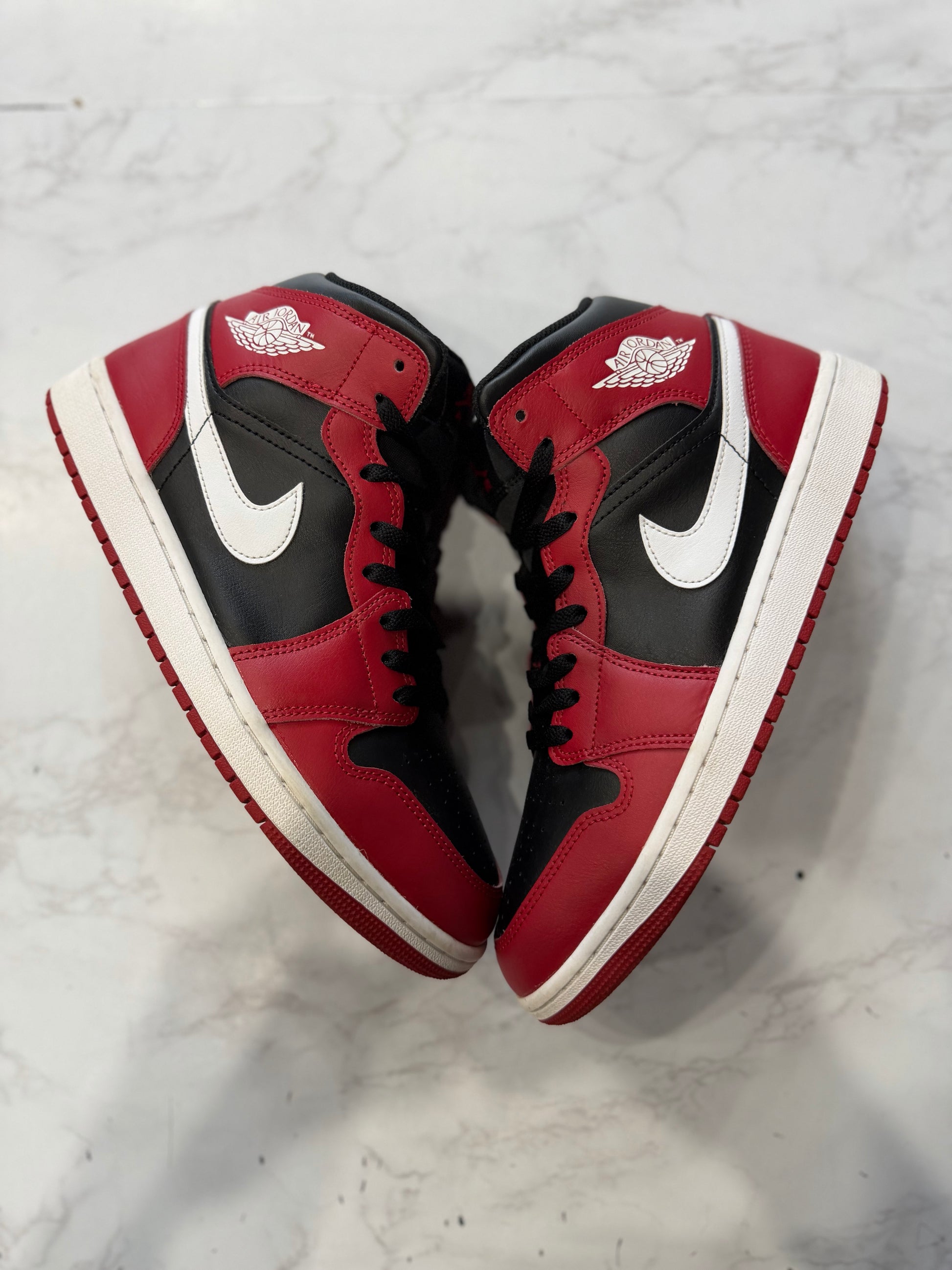 Jordan 1 Mid Gym Red Black White (2024) PRE-OWNED