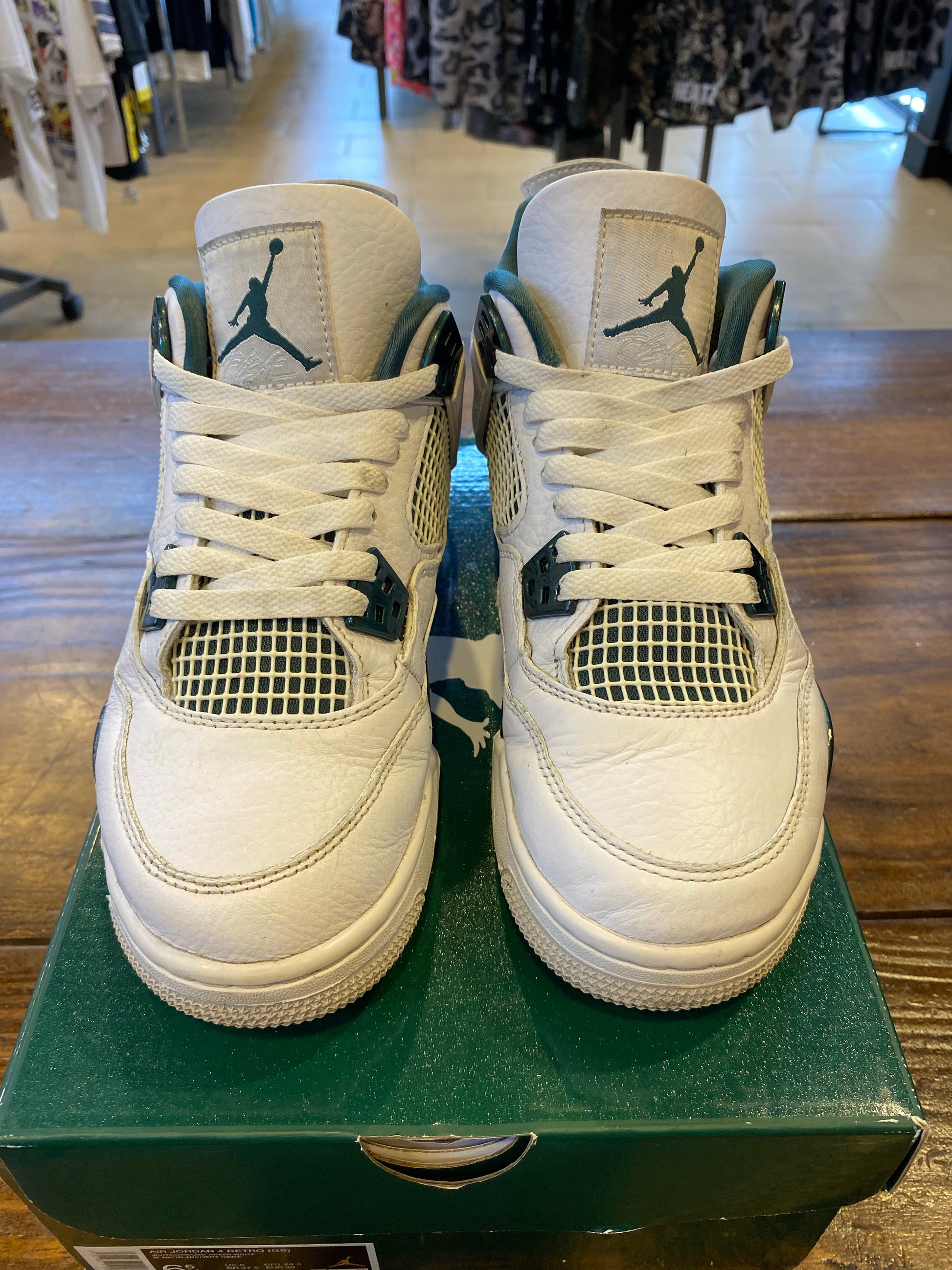 Jordan 4 Retro Oxidized Green (GS) PRE-OWNED
