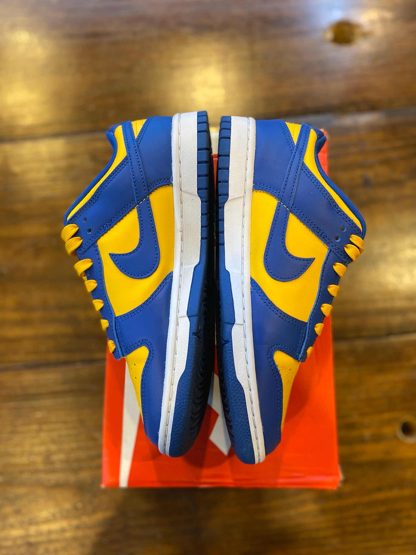 Nike Dunk Low UCLA PRE-OWNED