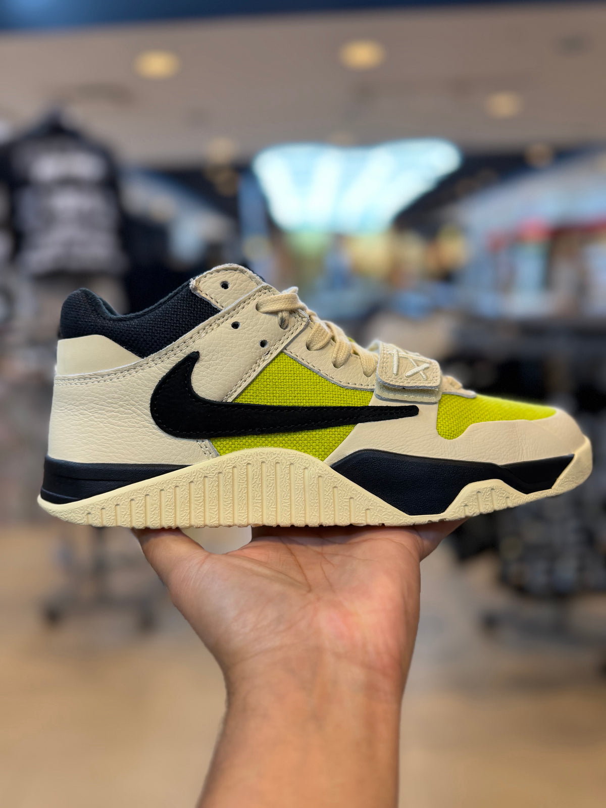 Jordan Jumpman Jack TR Travis Scott Bright Cactus PRE-OWNED