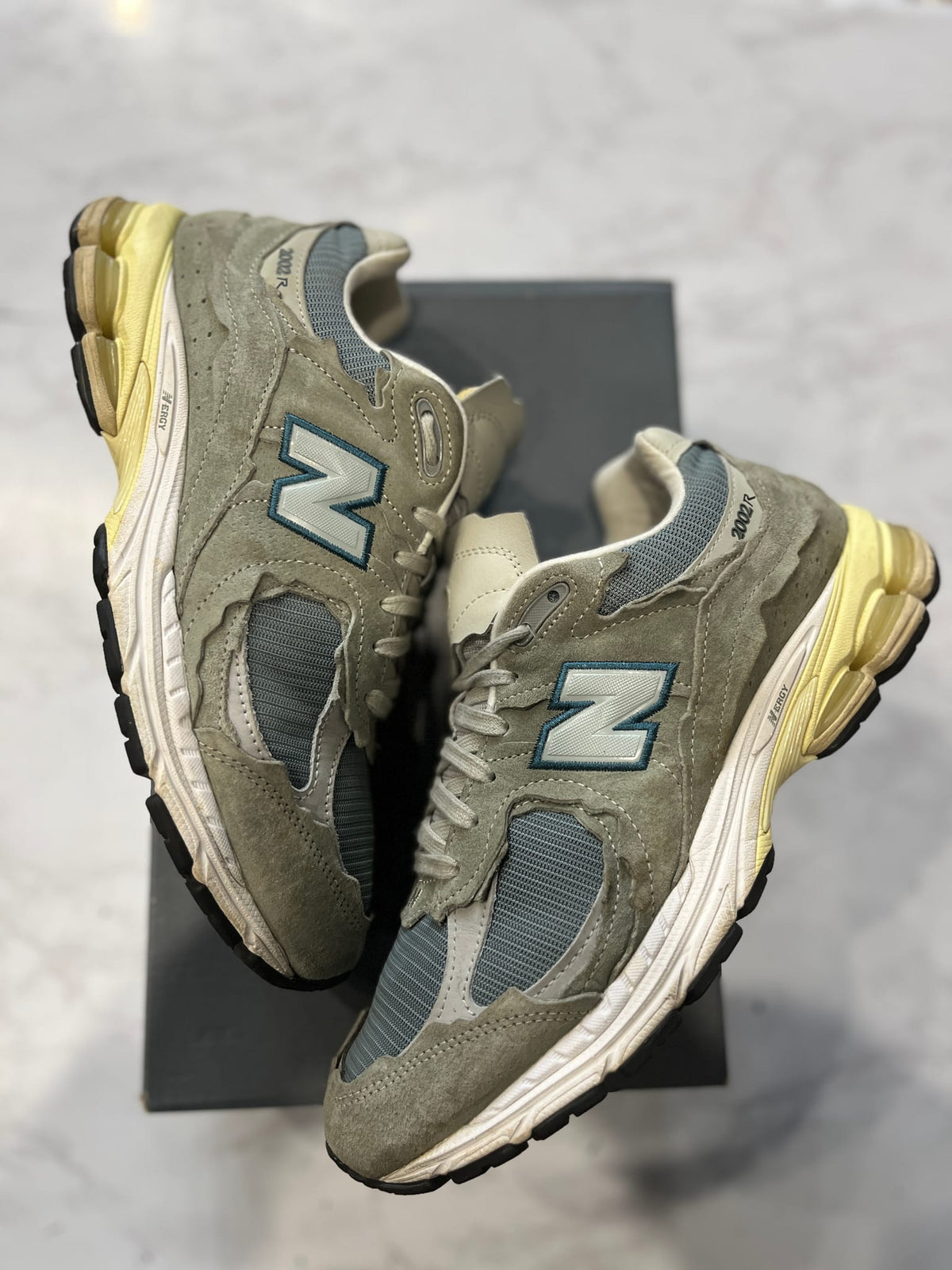 New Balance 2002R Protection Pack Mirage Grey PRE-OWNED