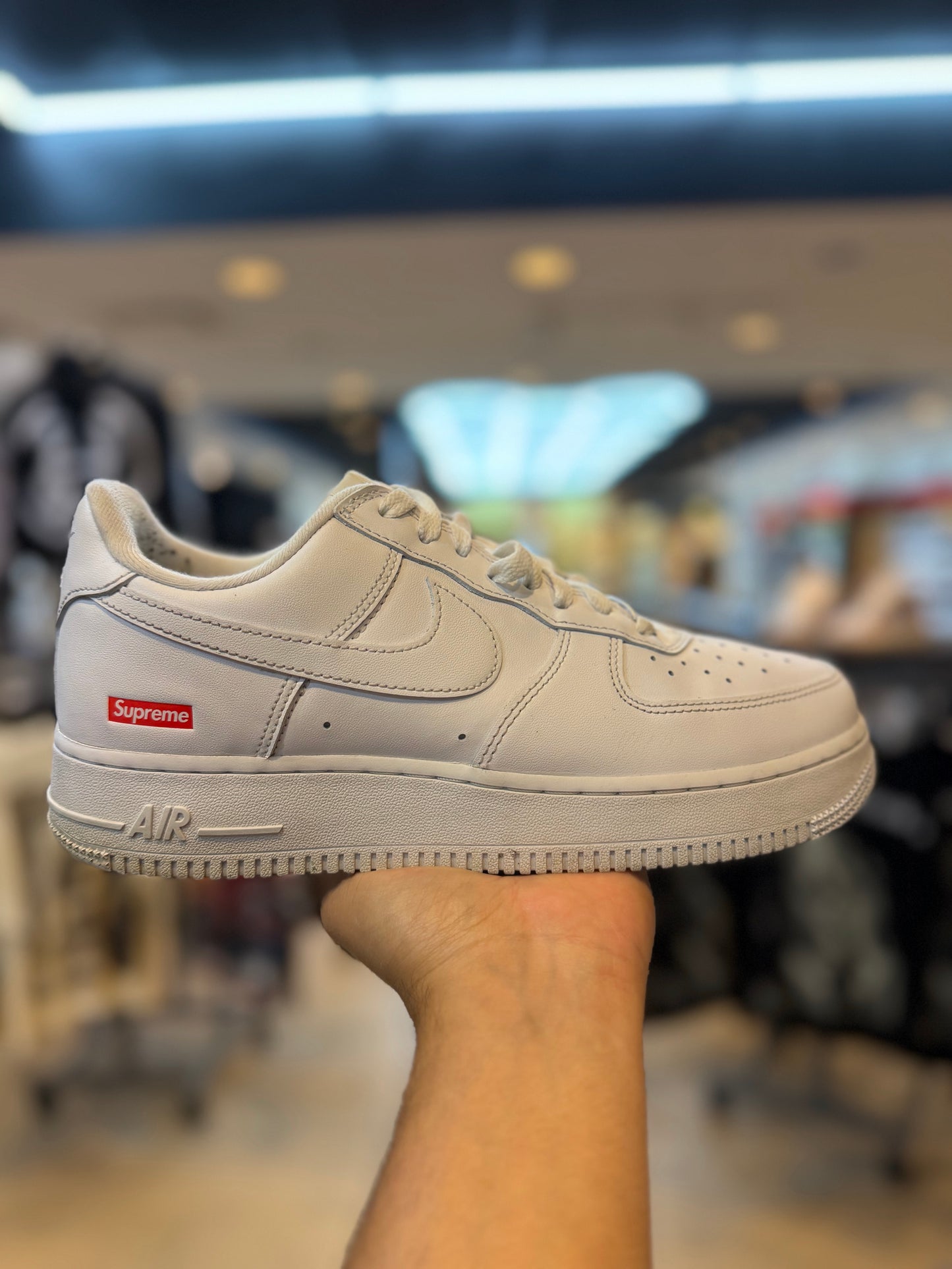 Nike Air Force 1 Low Supreme White PRE-OWNED