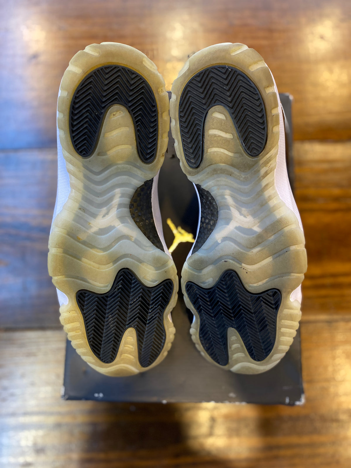 Jordan 11 Retro DMP Gratitude (2023) PRE-OWNED
