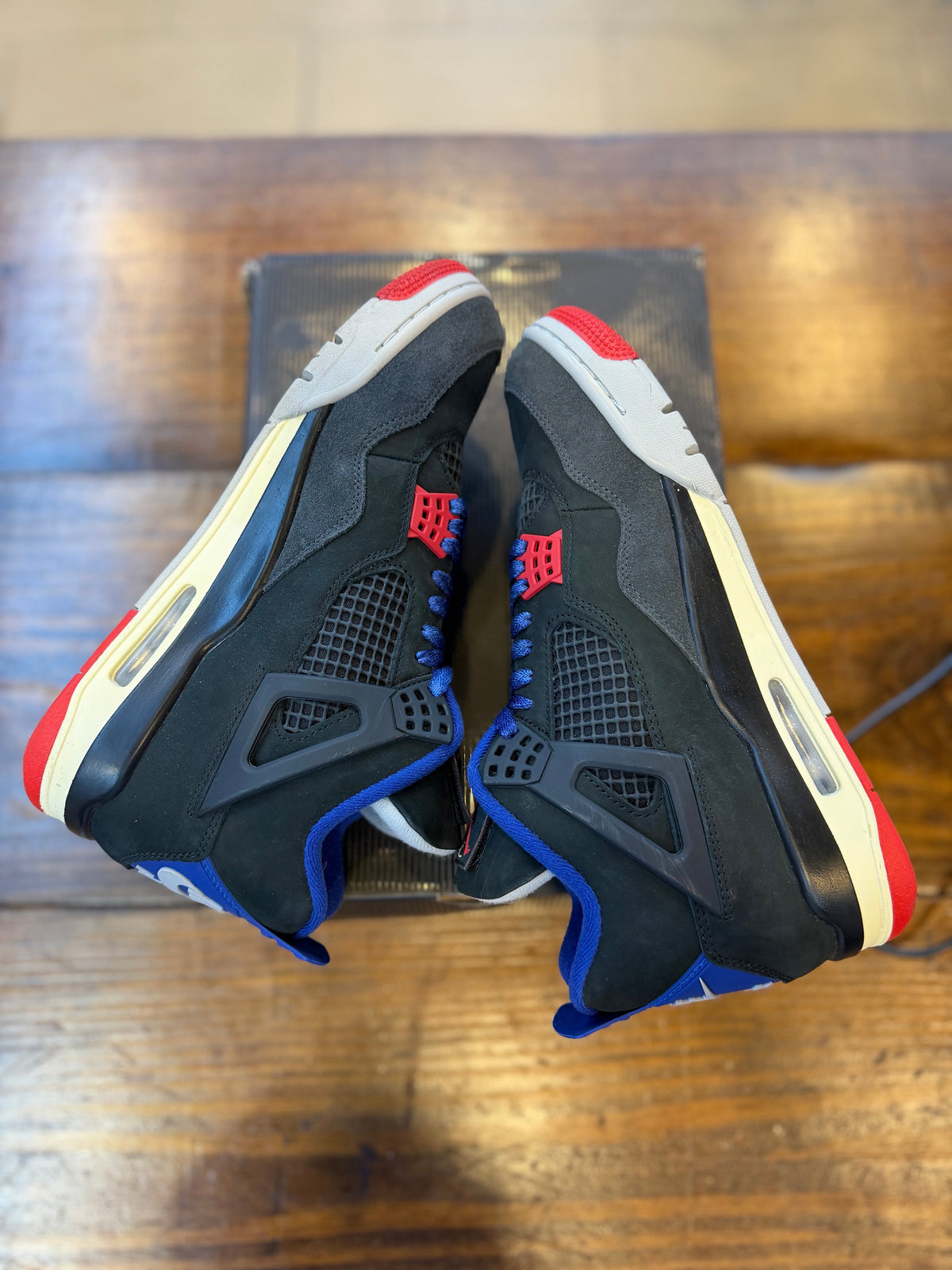 Jordan 4 Retro Rare Air (Gold Lettering) PRE-OWNED
