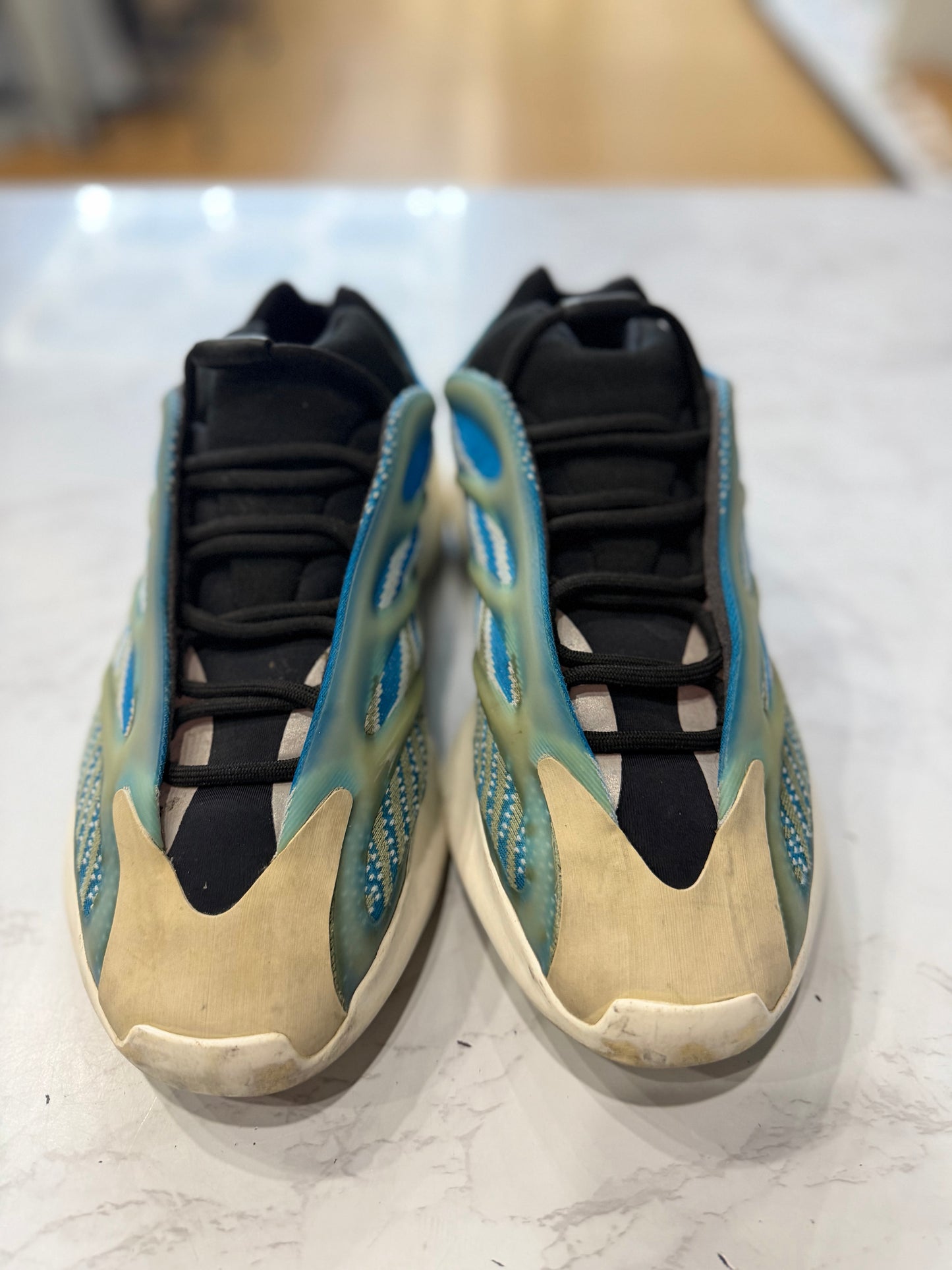 adidas Yeezy 700 V3 Arzareth PRE-OWNED