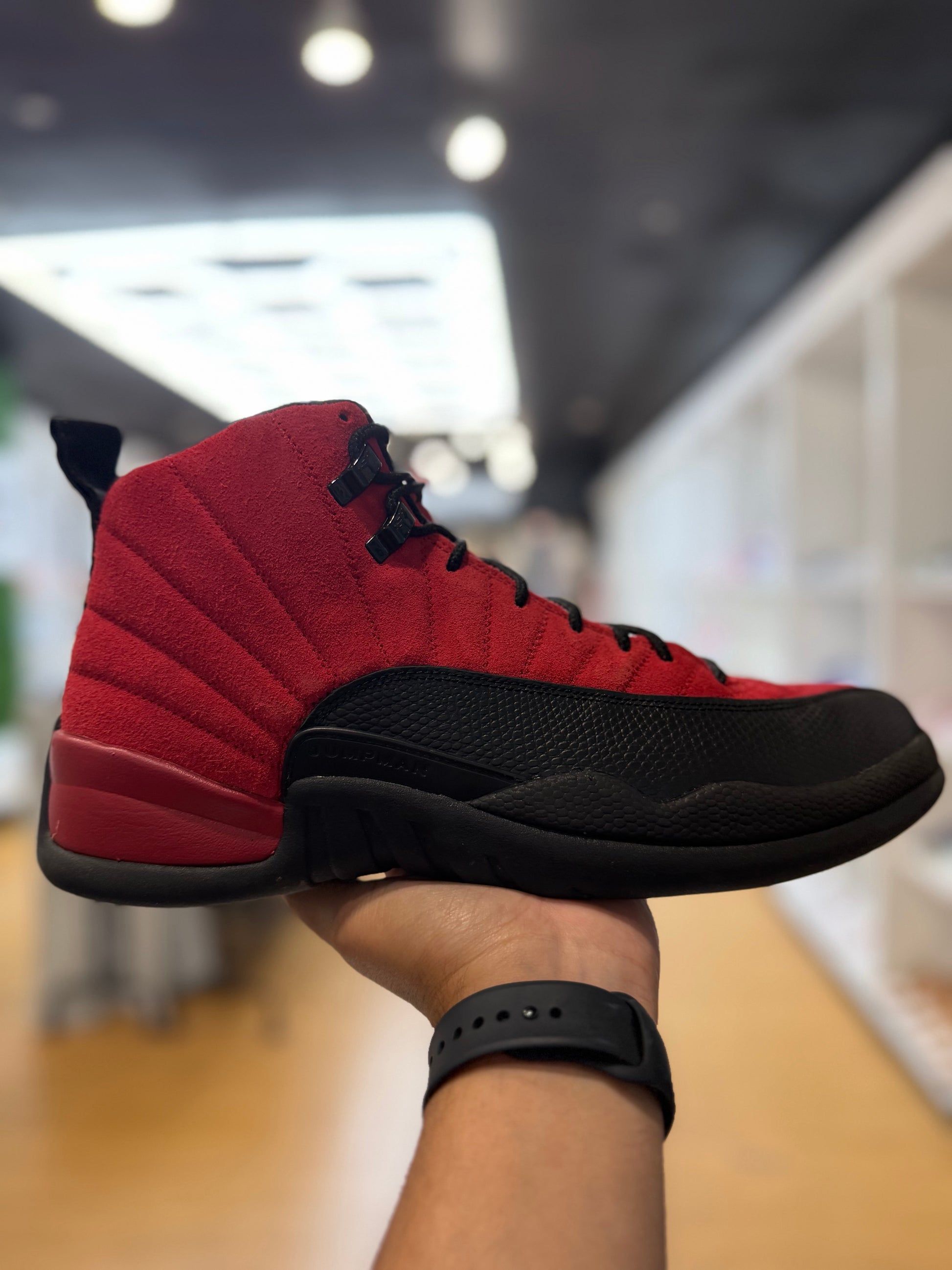 Jordan 12 Retro Reverse Flu Game PRE-OWNED