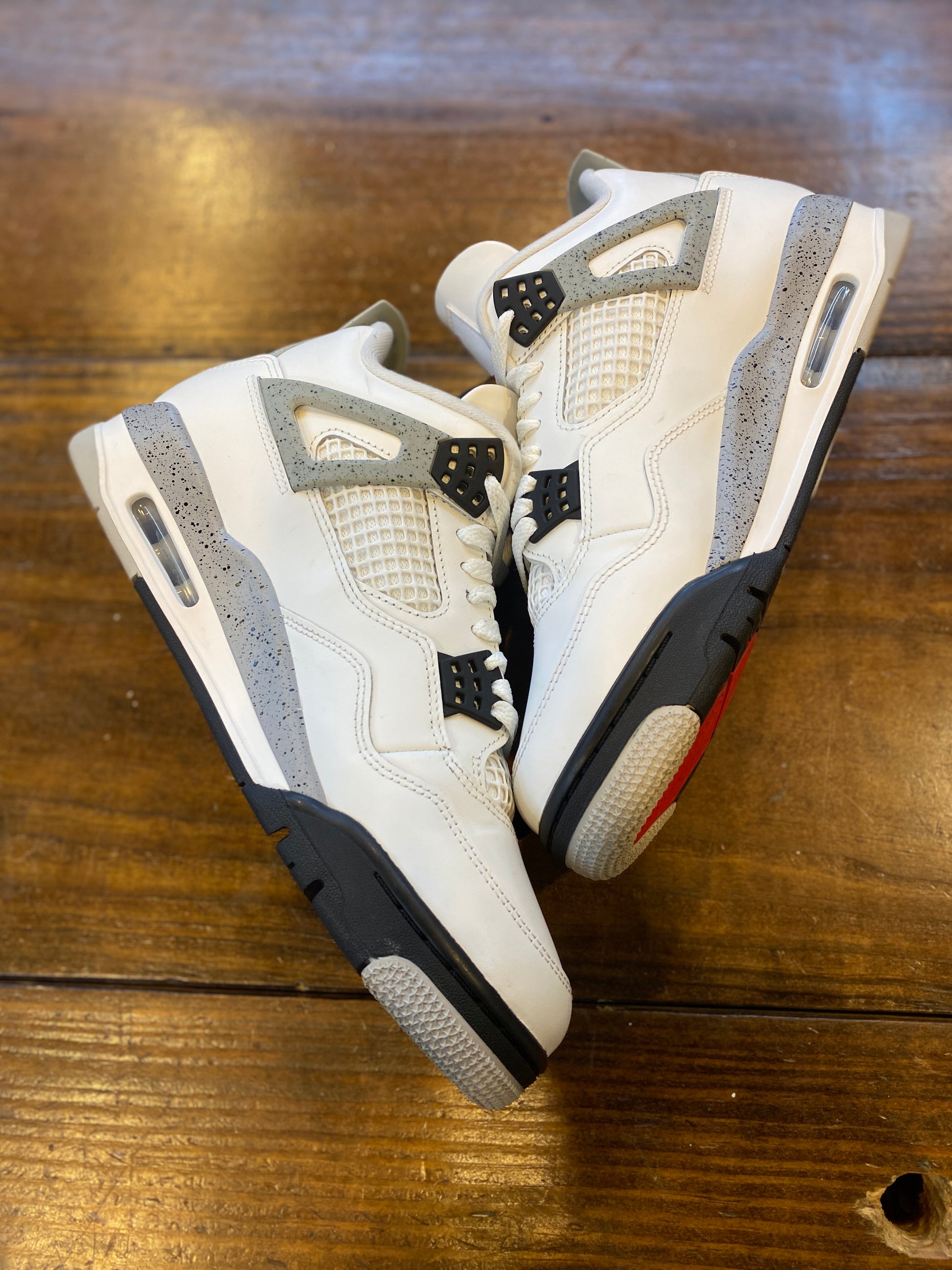Jordan 4 Retro White Cement (2025) PRE-OWNED