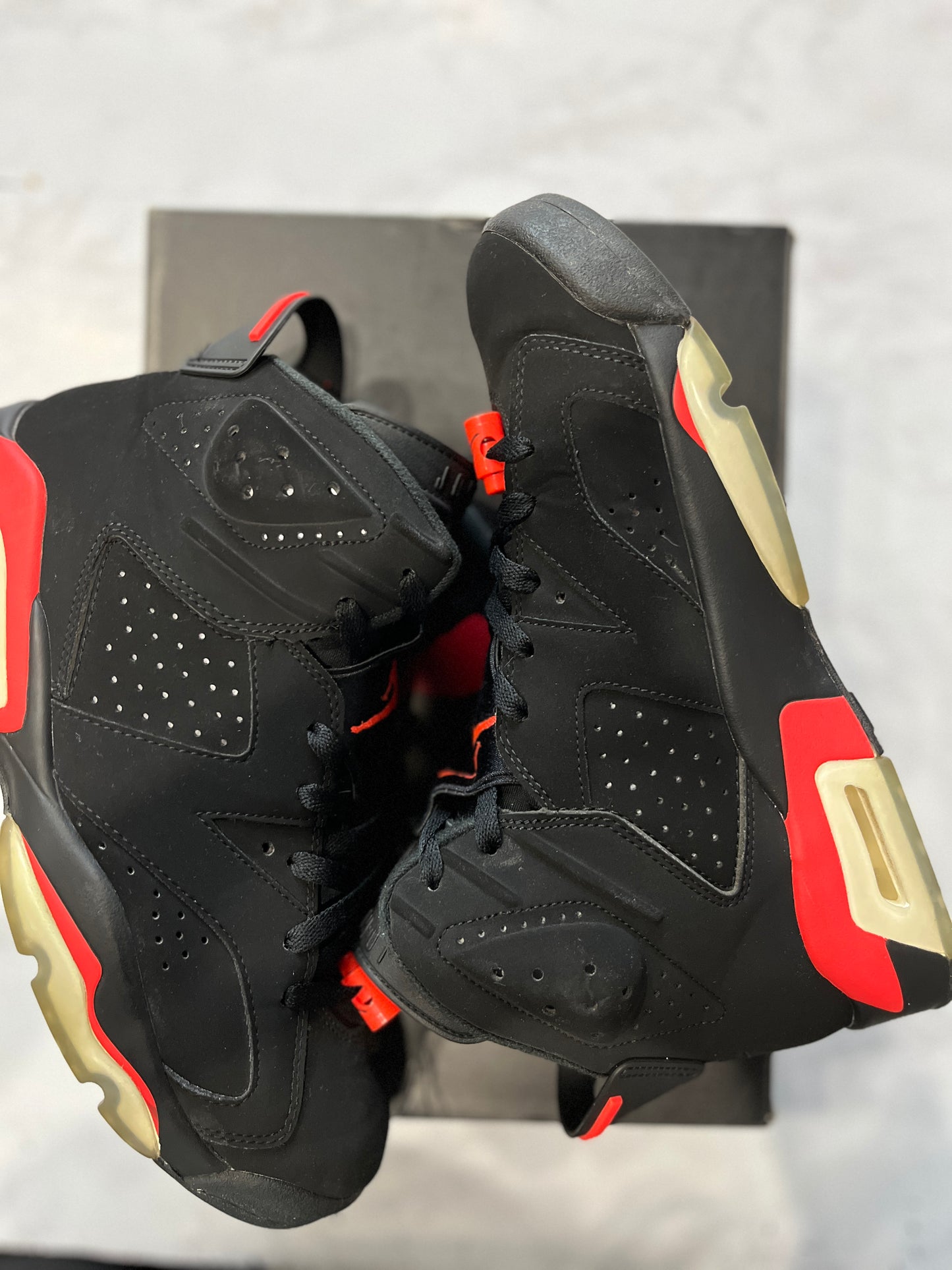 Jordan 6 Retro Black Infrared (2019) PRE-OWNED