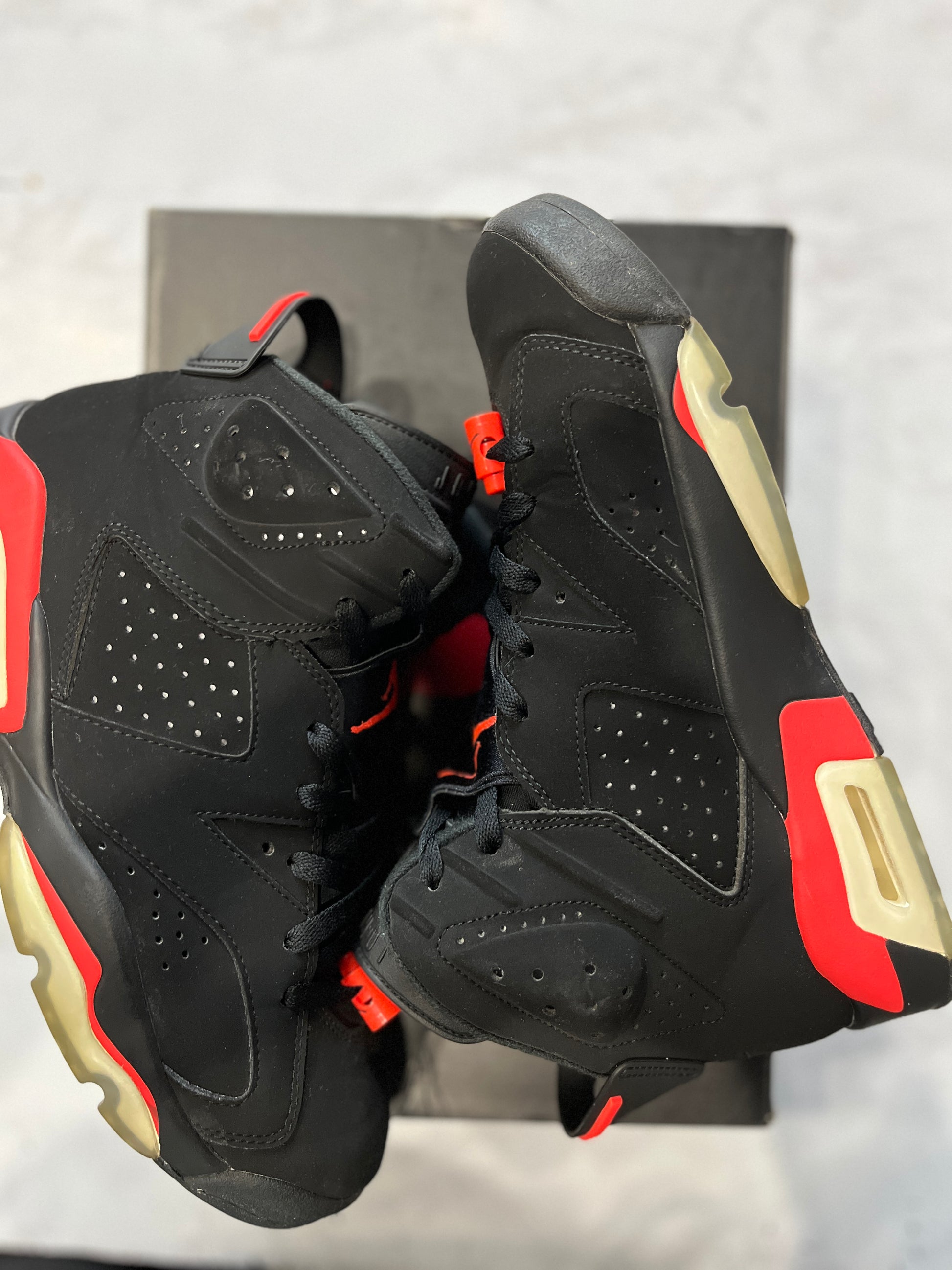 Jordan 6 Retro Black Infrared (2019) PRE-OWNED