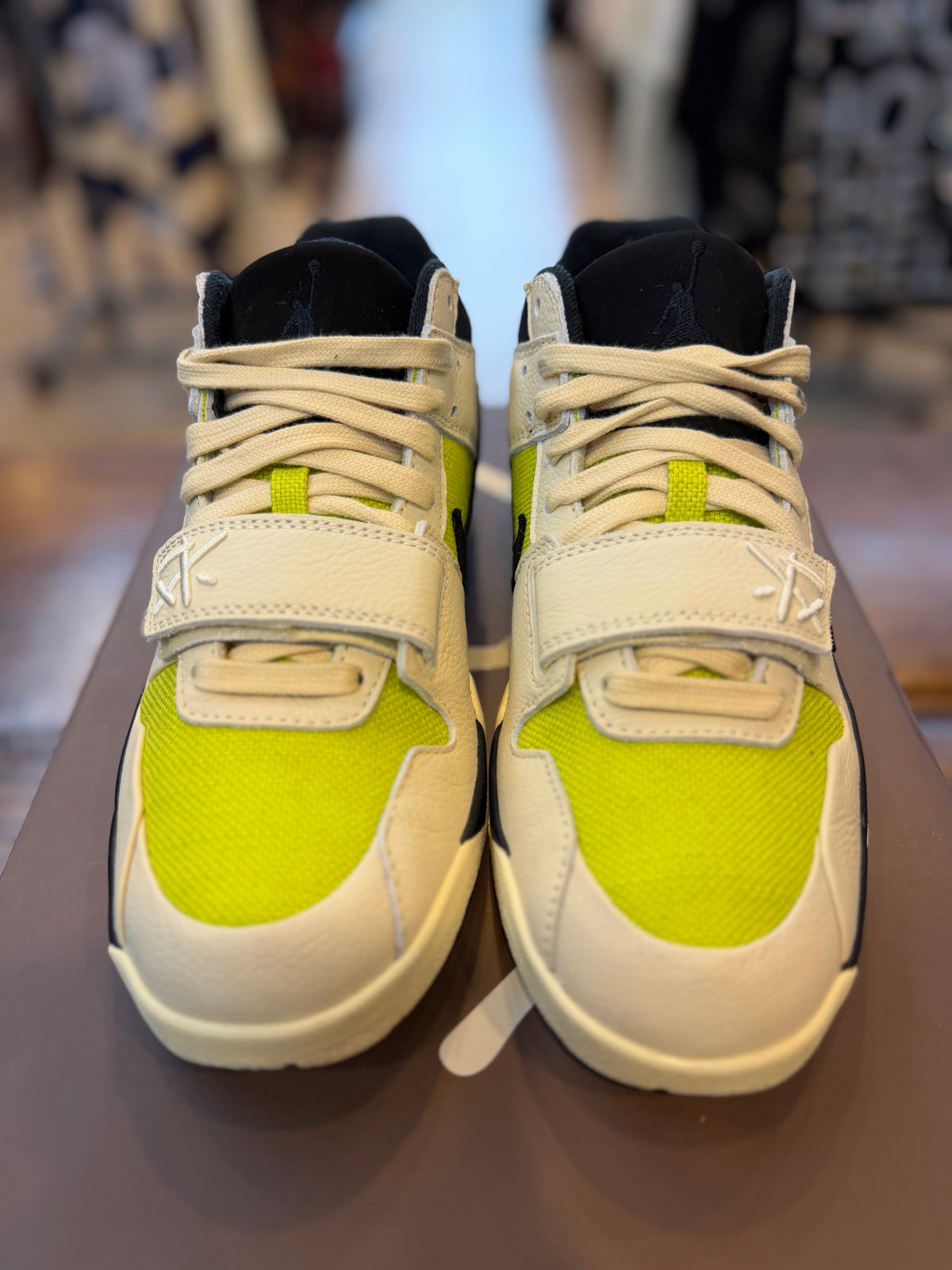 Jordan Jumpman Jack TR Travis Scott Bright Cactus PRE-OWNED